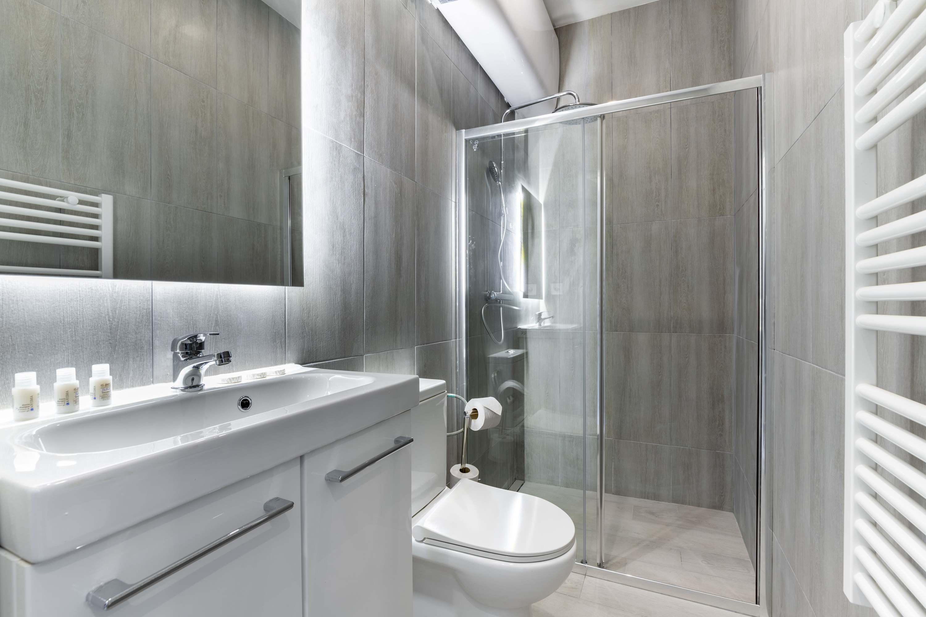 Studio de charme au coeur des Batignolles – photo 10