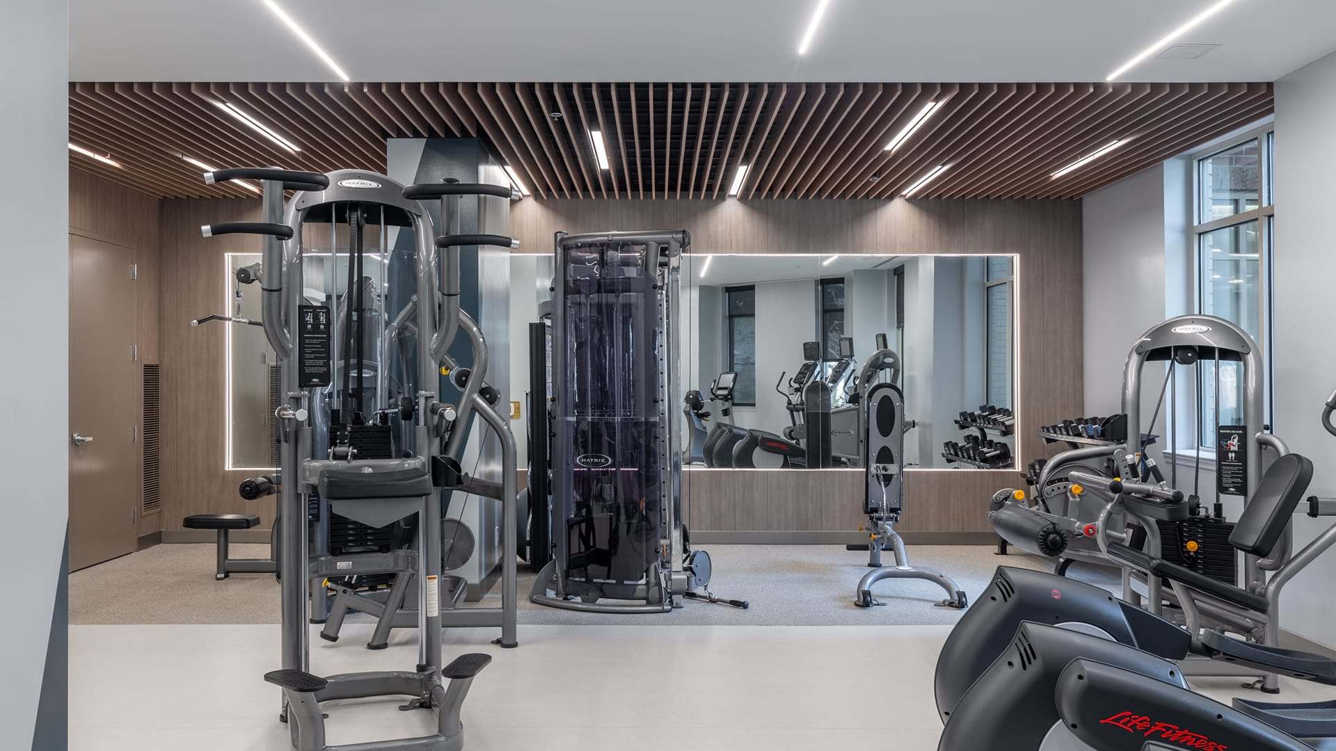 Spacious Arlington Apt + Gym