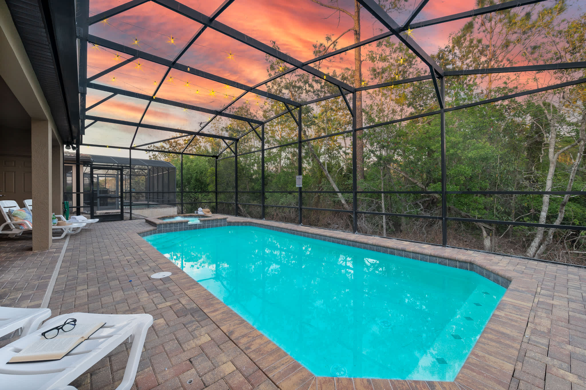 10MI to Disney + Private Pool! Free Waterpark