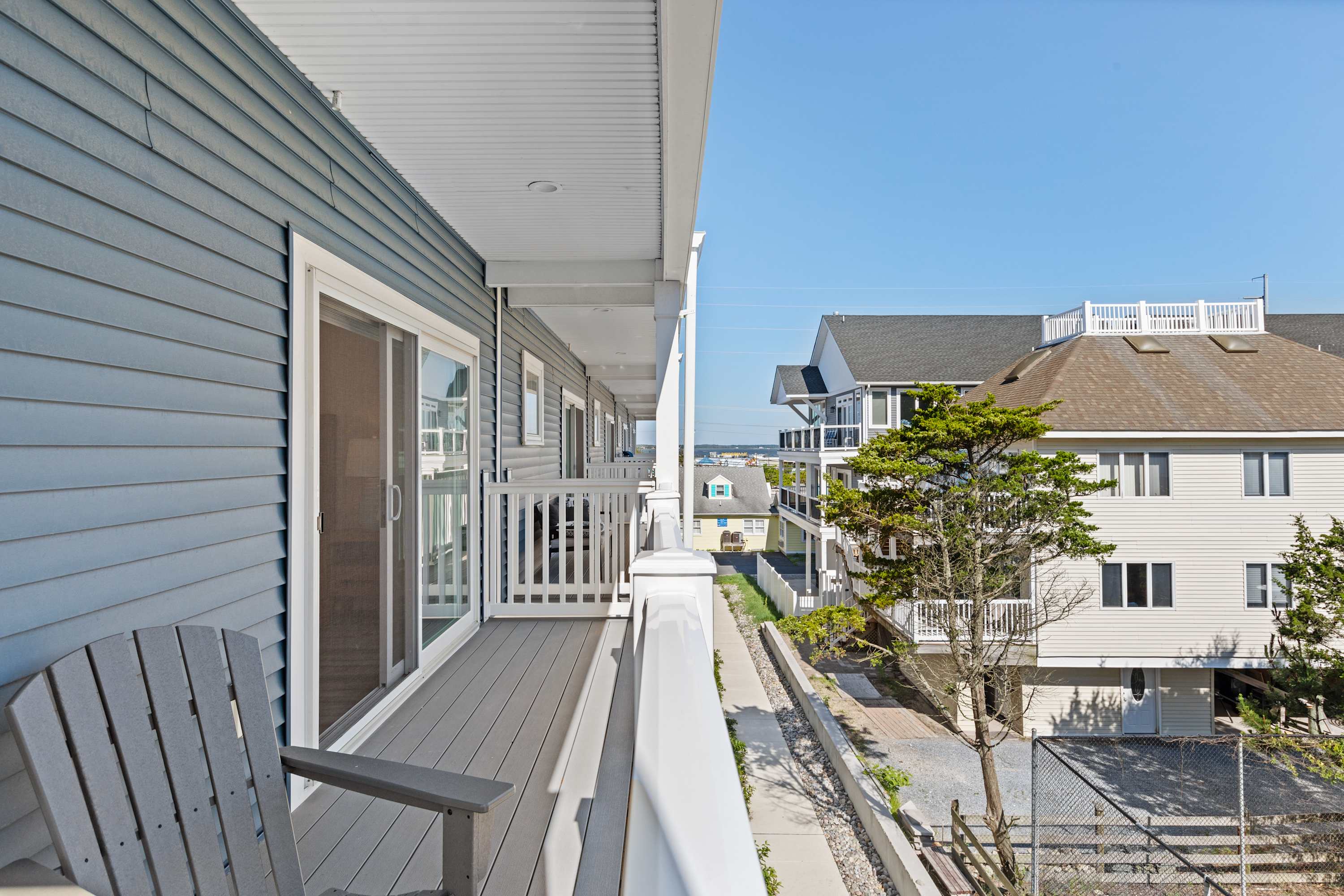 8240 Wilmington Ln | Family Townhome | Steps to the Beach