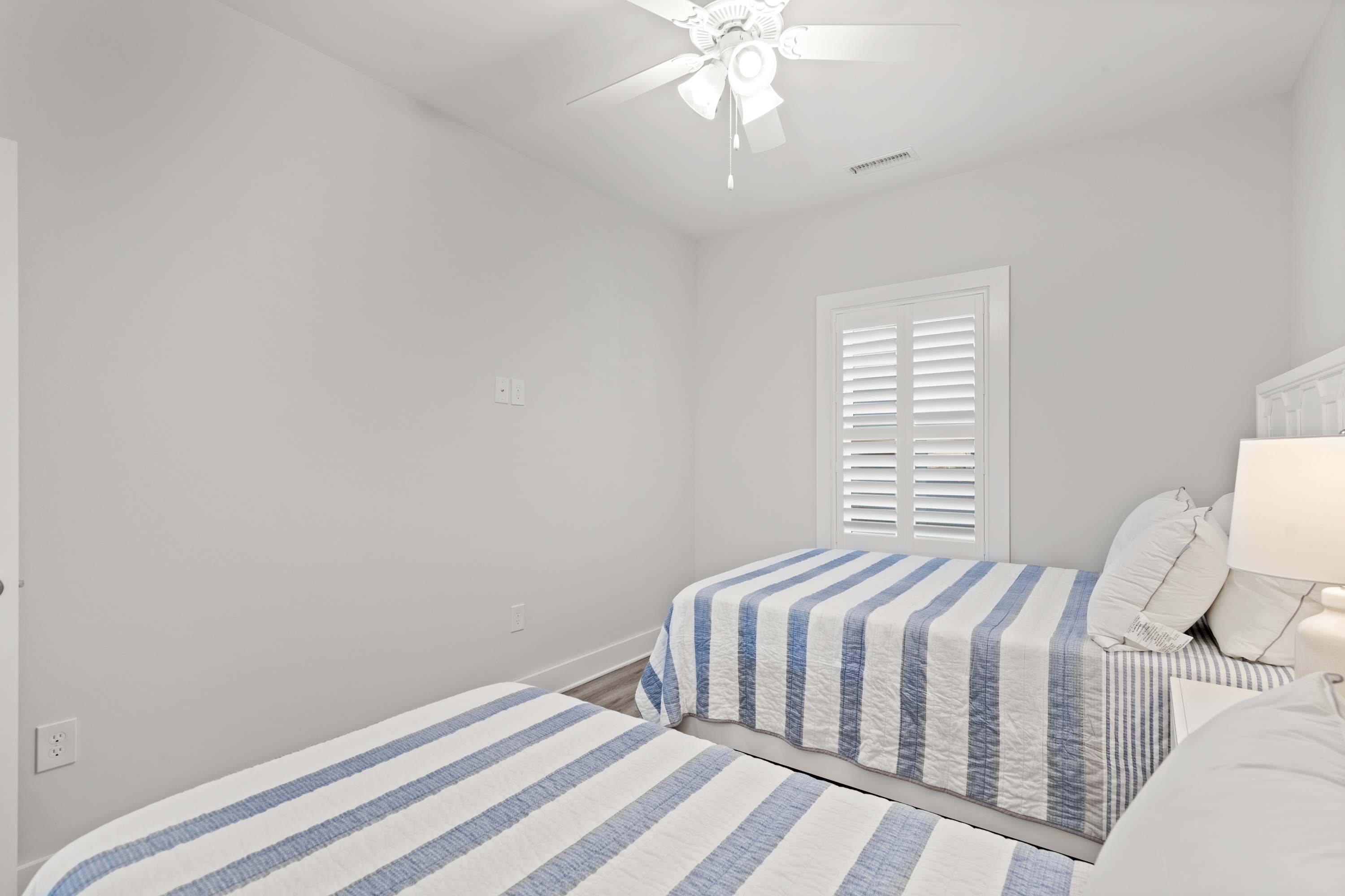 8240 Wilmington Ln | Family Townhome | Steps to the Beach
