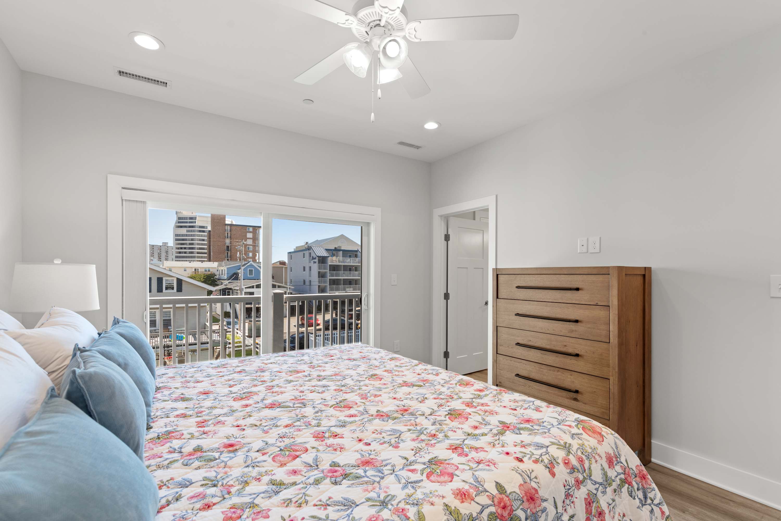 8240 Wilmington Ln | Family Townhome | Steps to the Beach