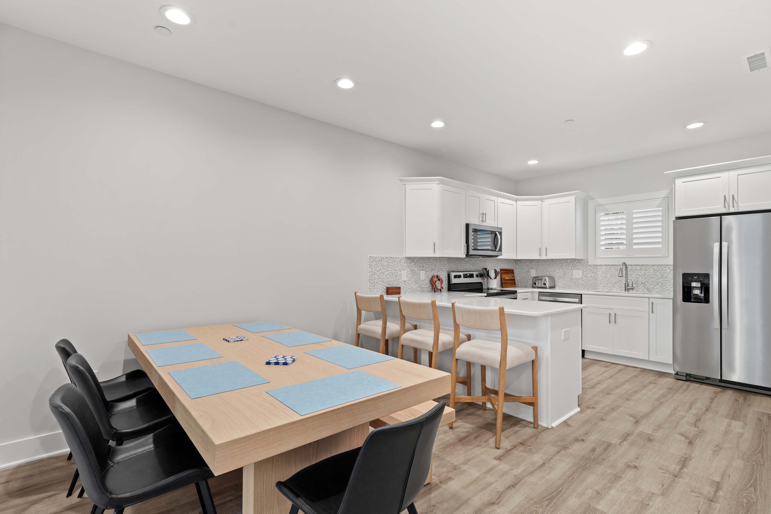 8240 Wilmington Ln | Family Townhome | Steps to the Beach