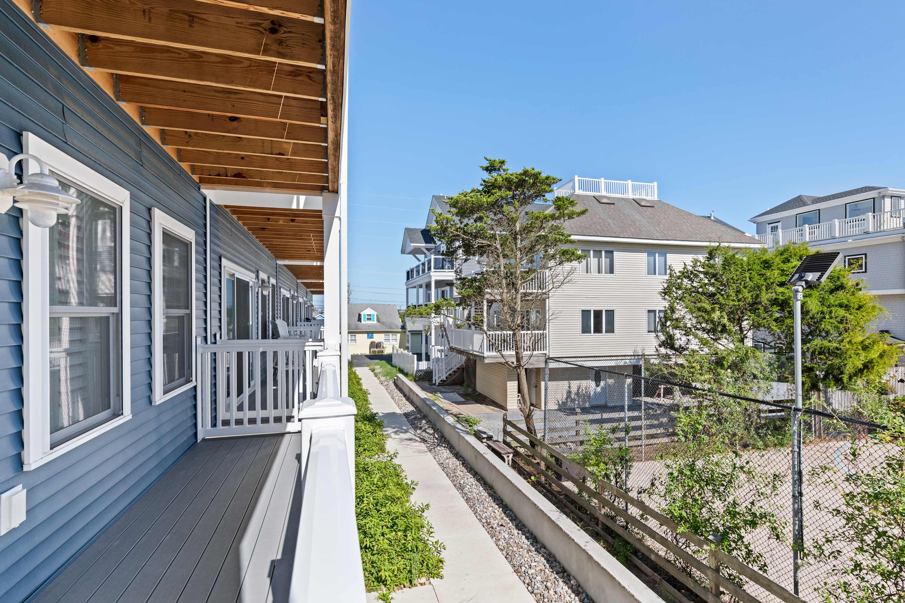 8240 Wilmington Ln | Family Townhome | Steps to the Beach