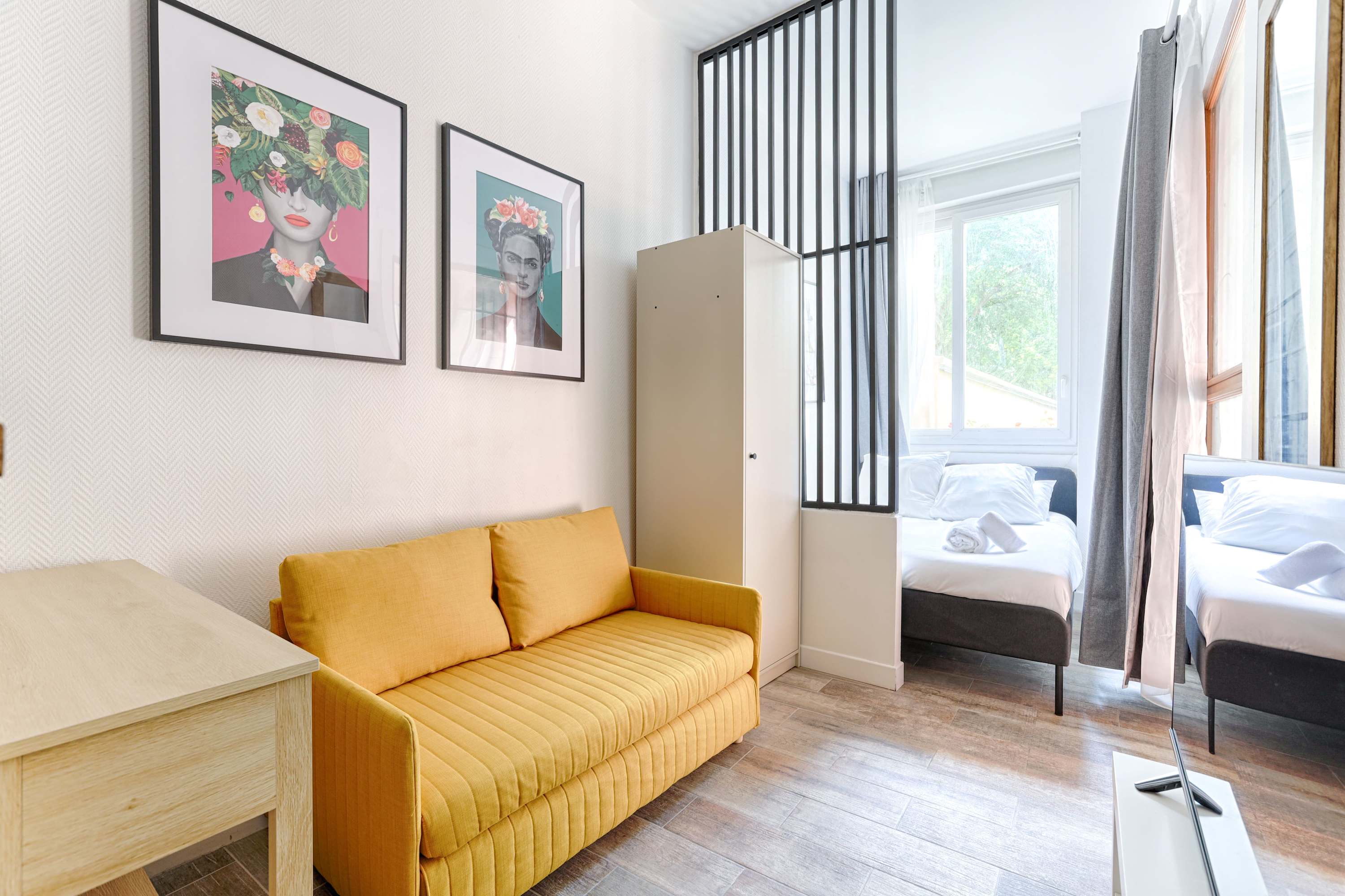 République Canal St Martin Charming Apartment – photo 12