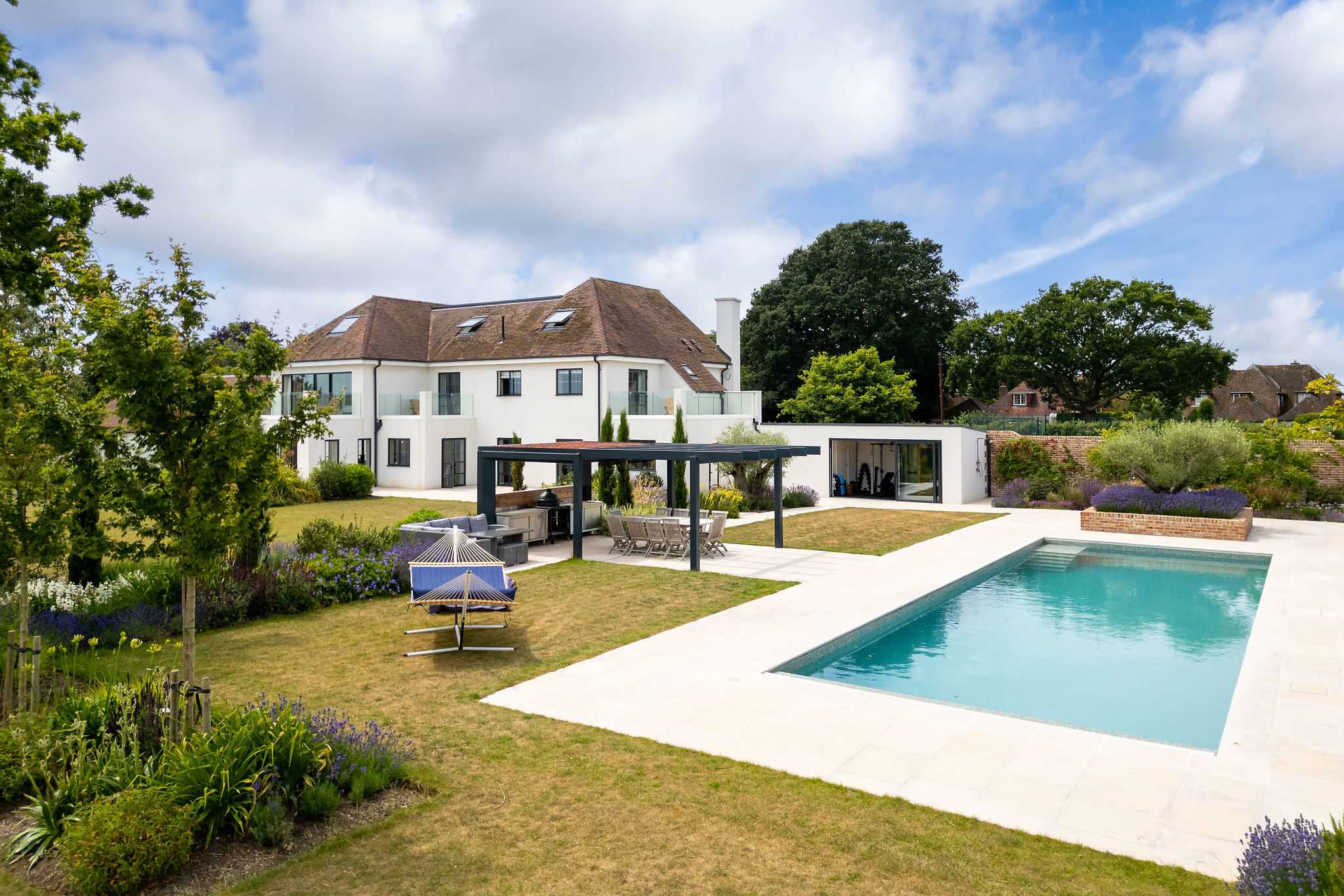 Luxury 8-Bed Retreat w/ Pool, Gym & Tennis