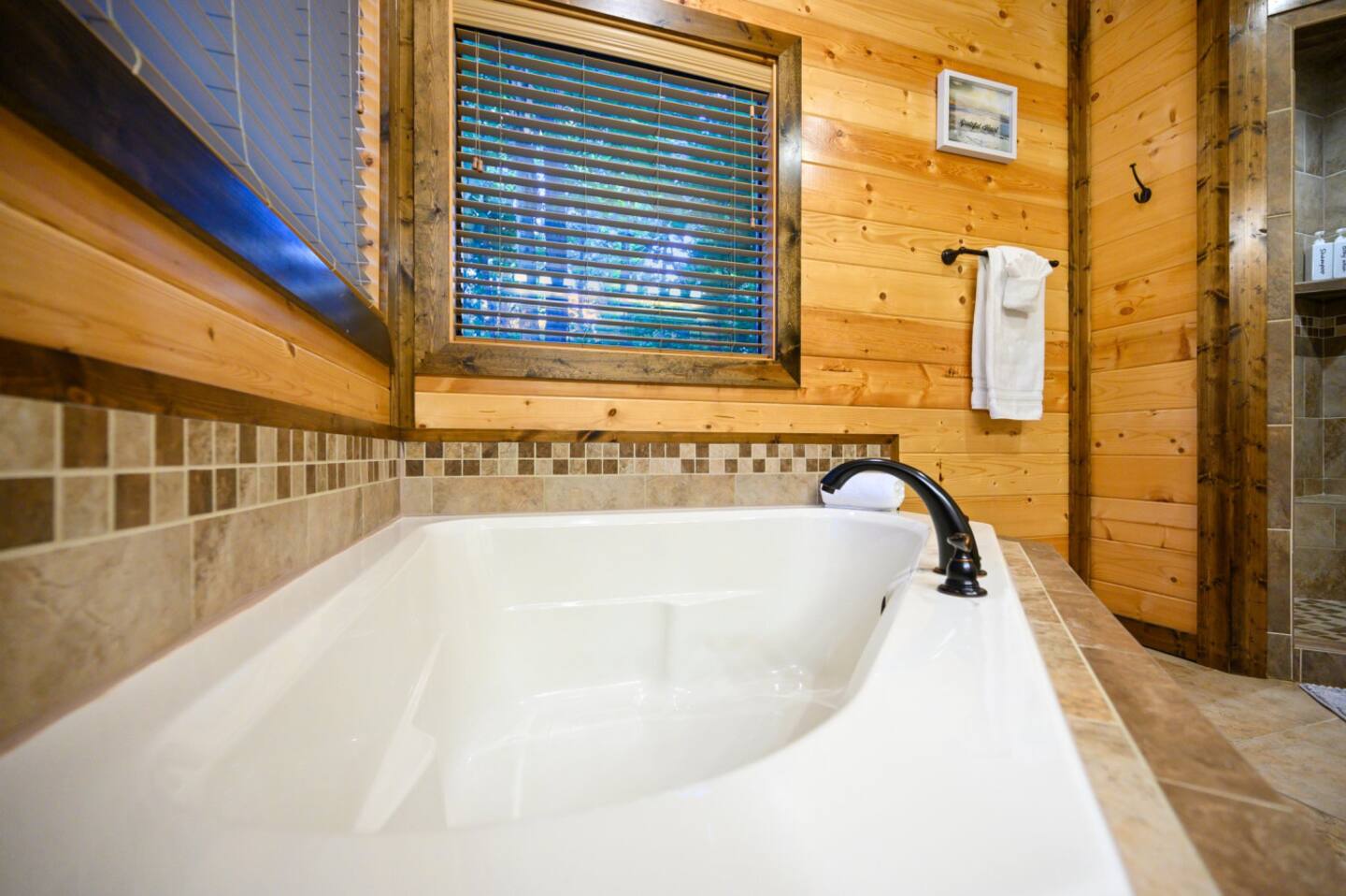 After the Sunset! 1-Level 5BR! Pool! - Arcade!