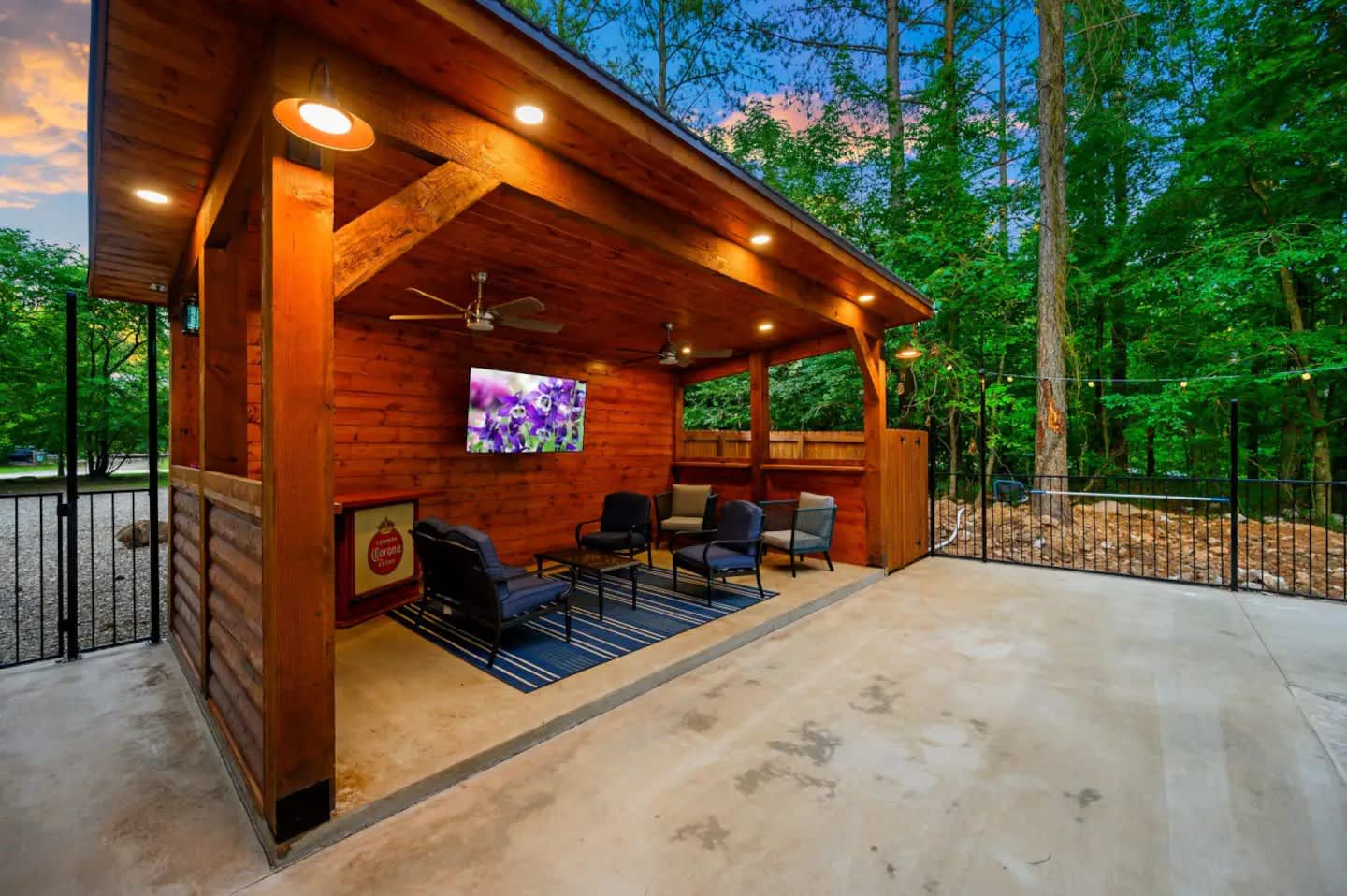 After the Sunset! 1-Level 5BR! Pool! - Arcade!