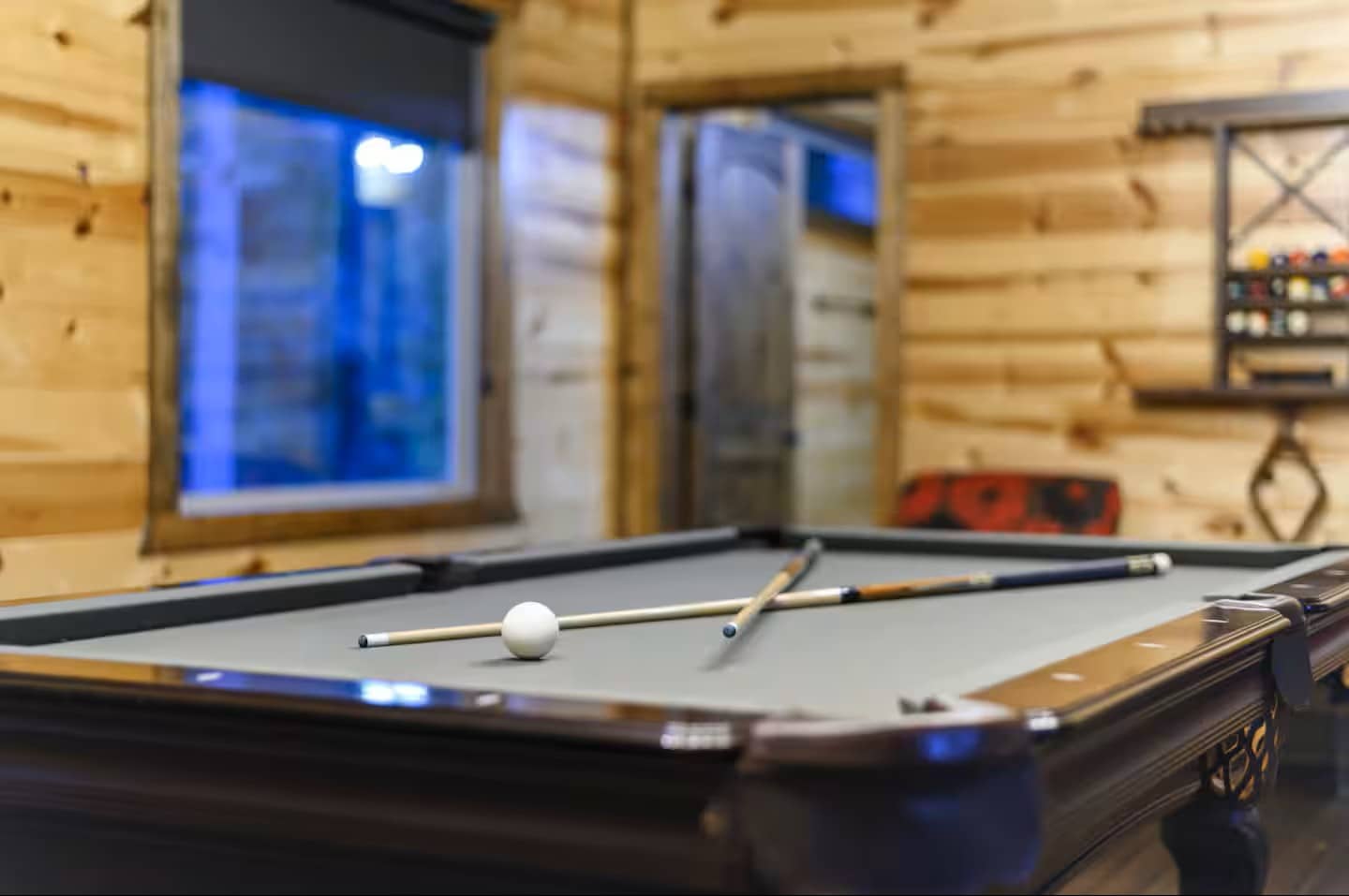 NEW! POOL! 5BR Pond-Hot Tub-Games - Sleeps 19