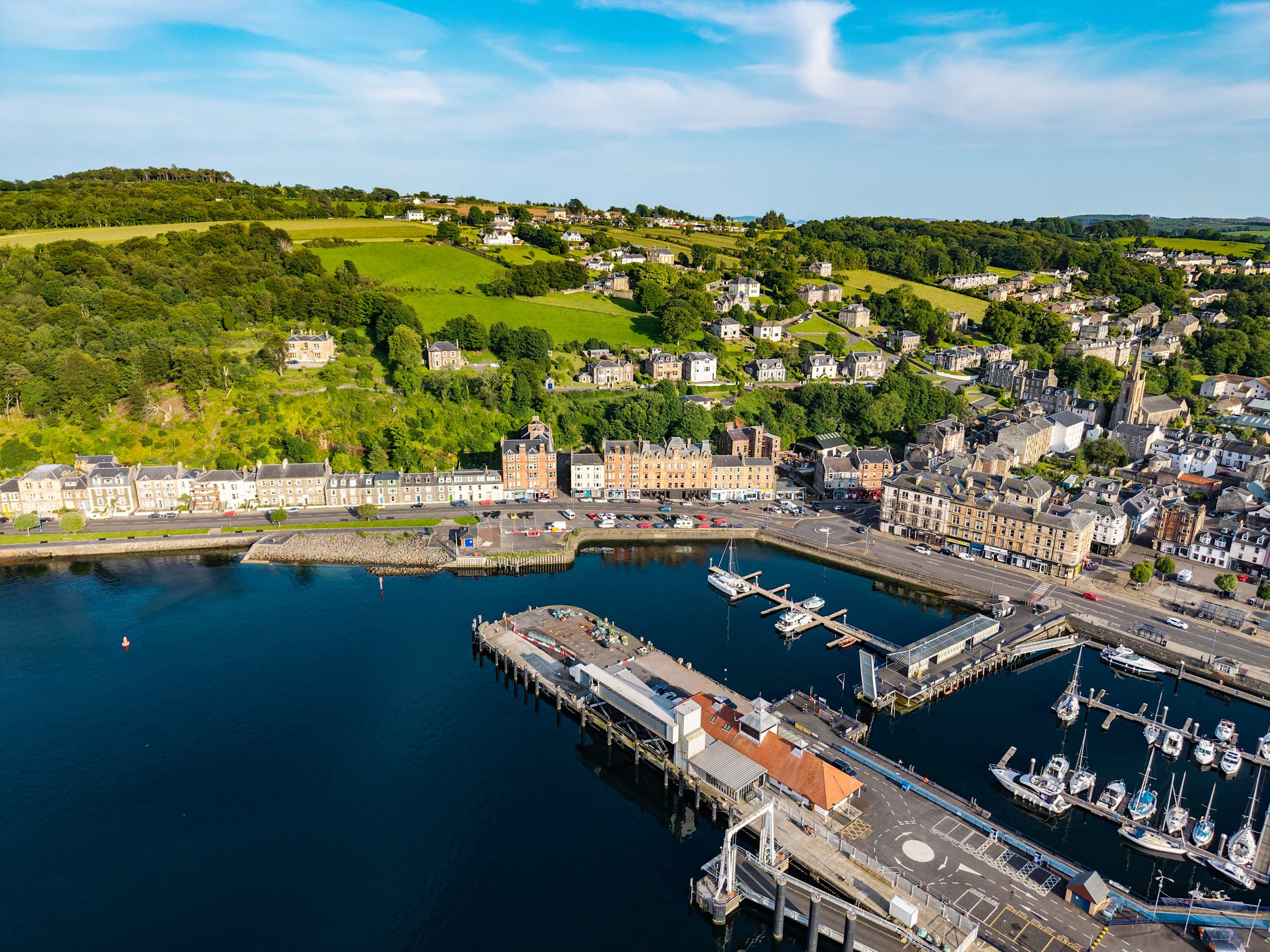 Breathtaking Sea-View Apartment Steps from Rothesay Harbor in East Princes Street 27 PA20 9DL - Property image 16 - VivreStays