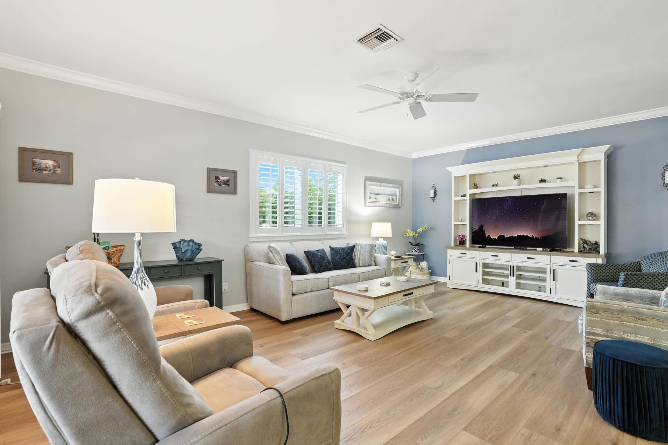 Spacious Villa Near Beach in Gated Community | Photo 15