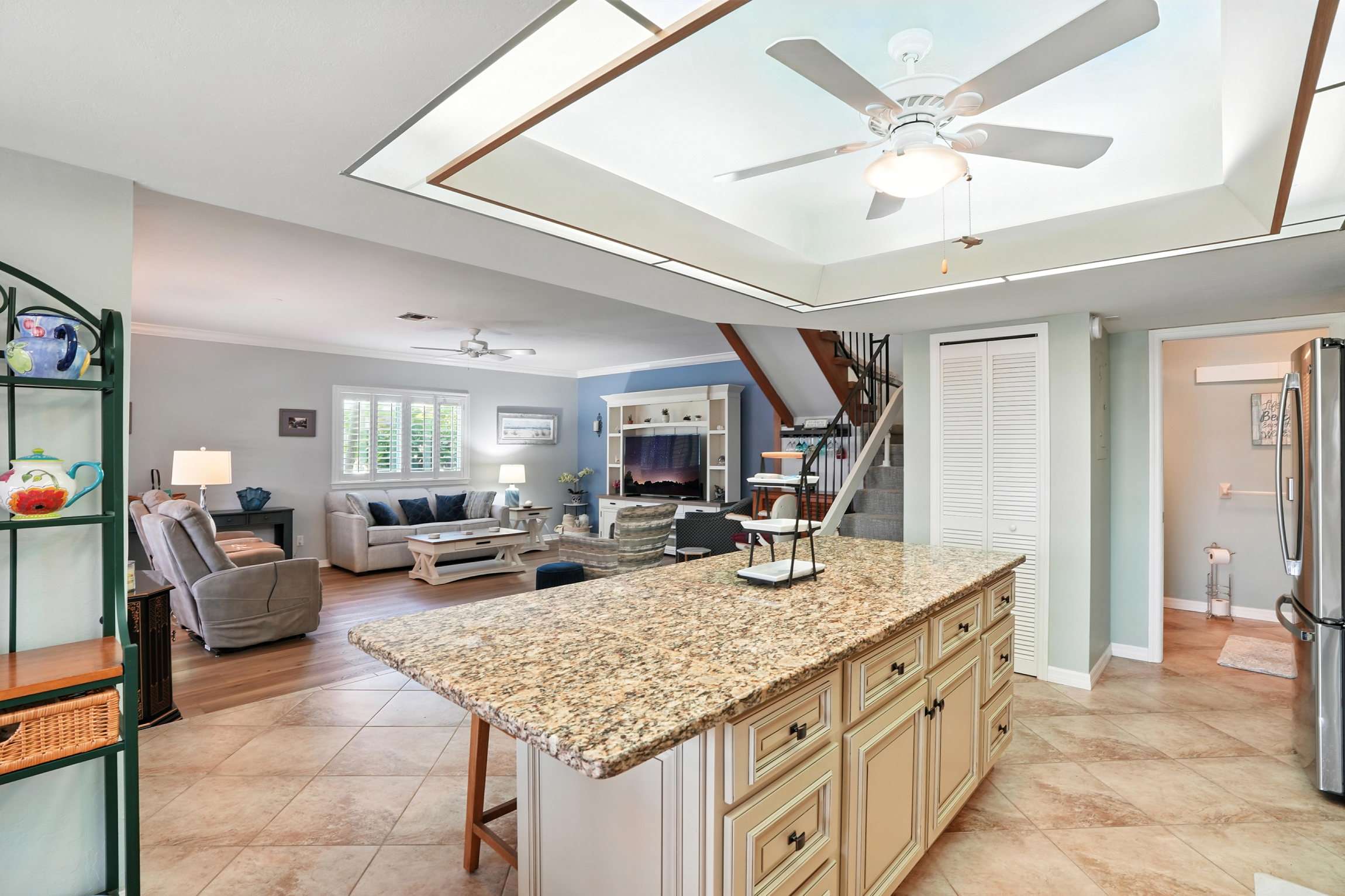 Spacious Villa Near Beach in Gated Community | Photo 12