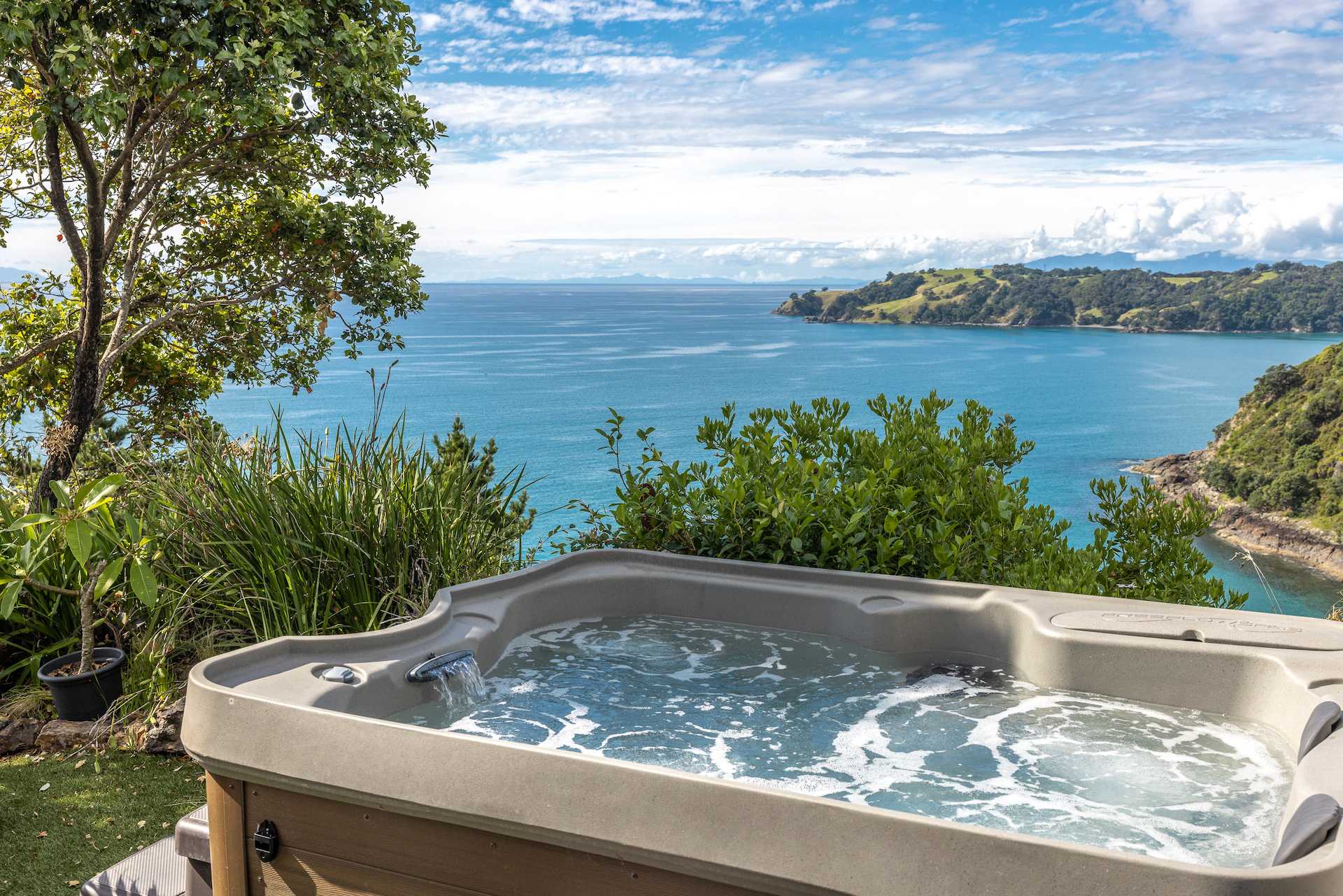 Garratt Peninsula - Onetangi Beach Views — Waiheke Island, Auckland — vacation rental