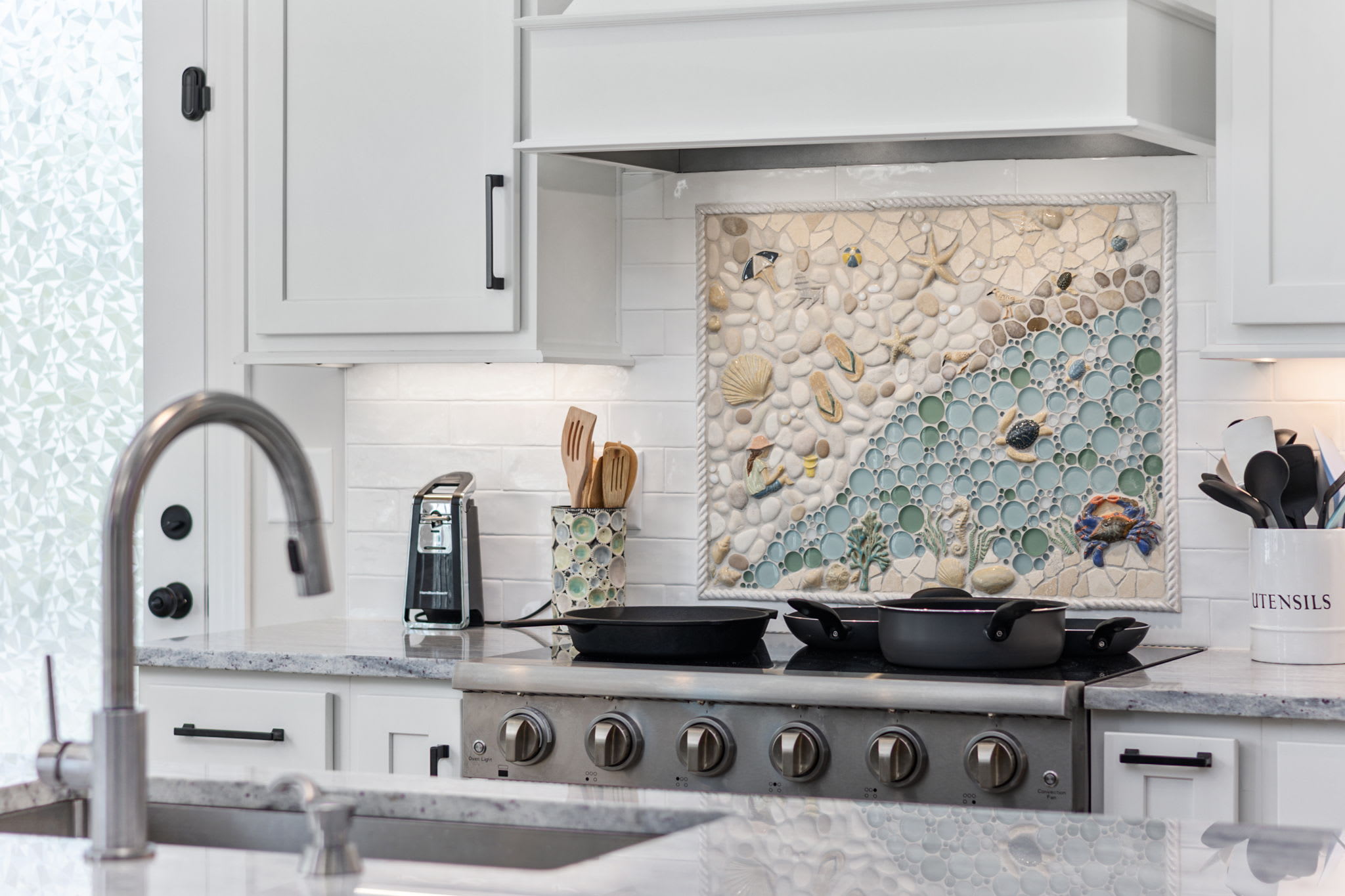 Island Lullaby Heat & Cool Pool Arcade Ping Pong 6