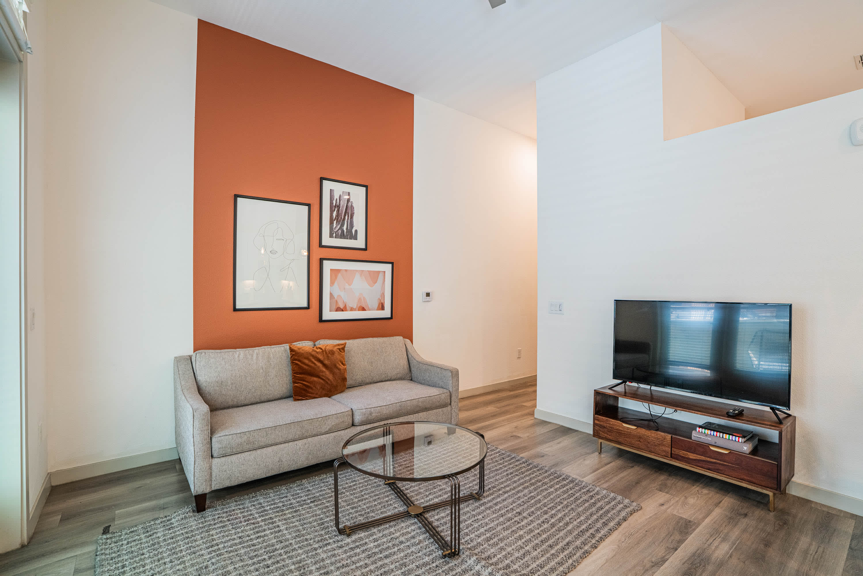 Resort-style Pool And Business Center - Stylish Midtown Retreat - Phoenix, AZ