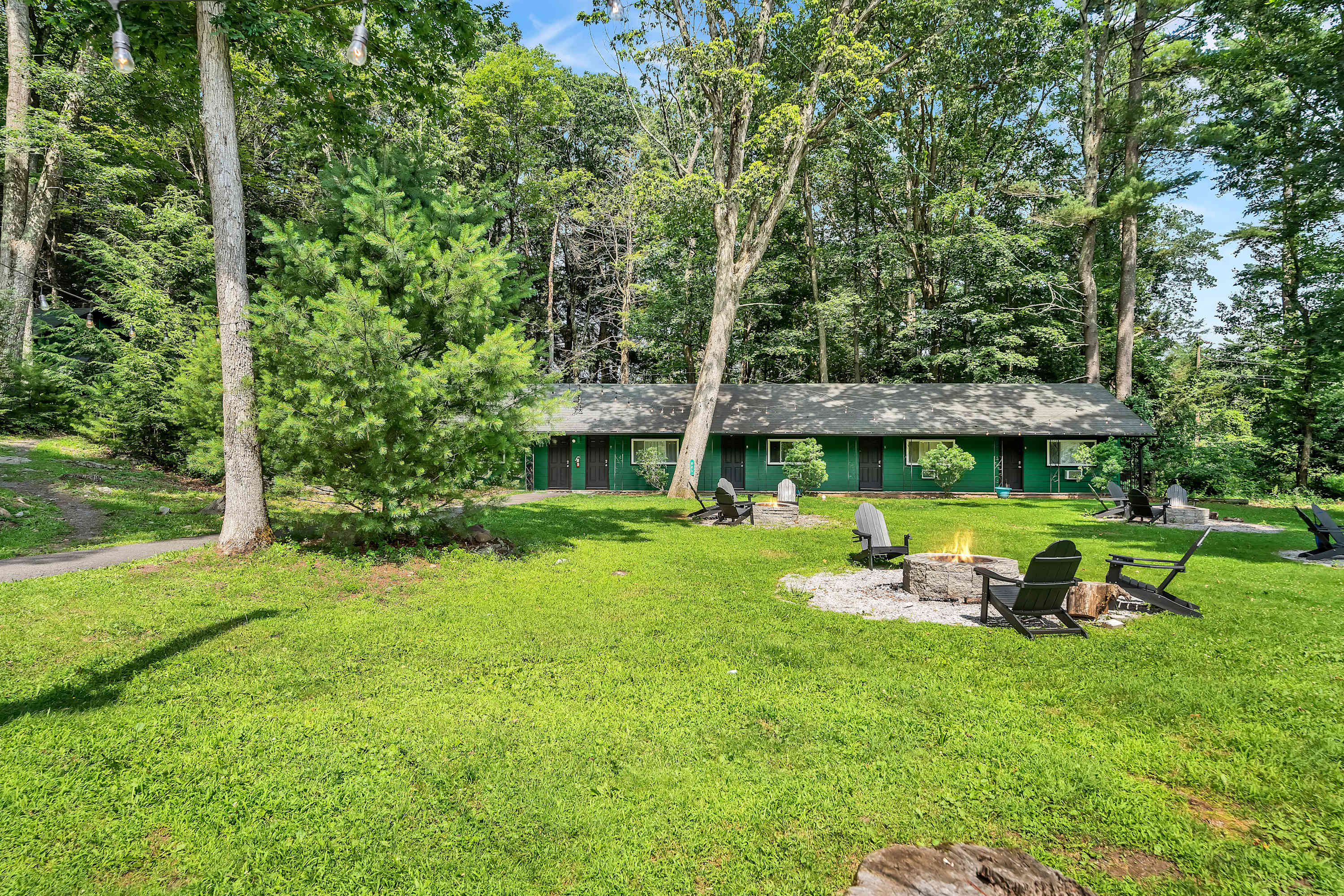 Modern Pocono Charmer | Firepits | Pet-Friendly