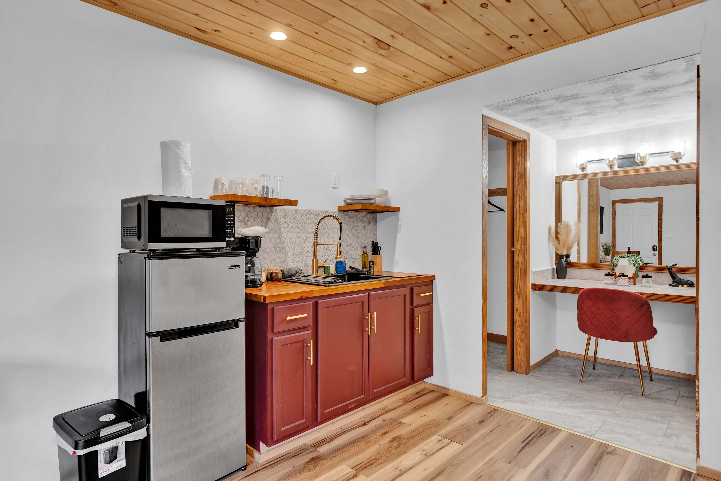 Cozy Poconos Retreat | Firepits | Pet Friendly