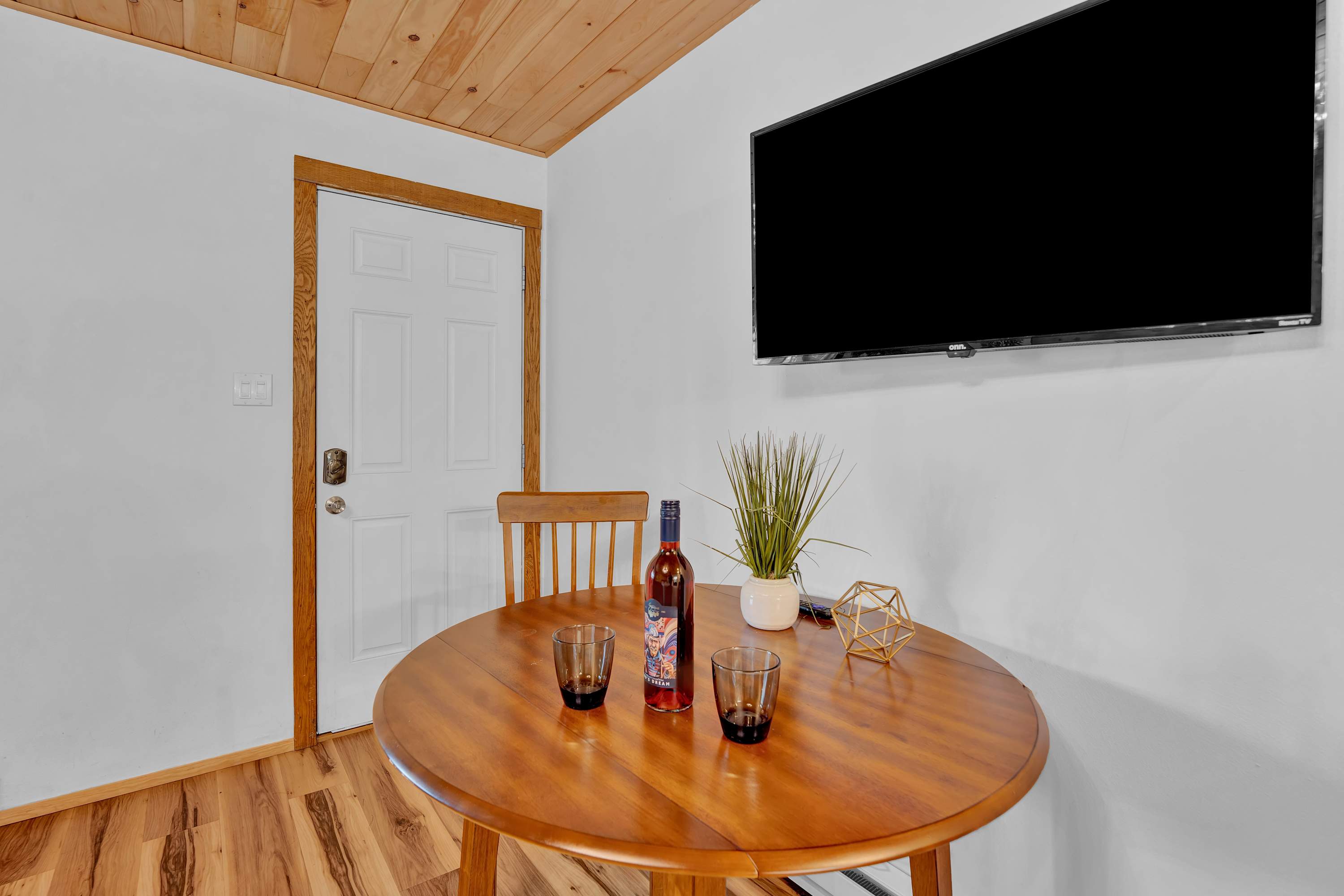 Cozy Poconos Retreat | Firepits | Pet Friendly