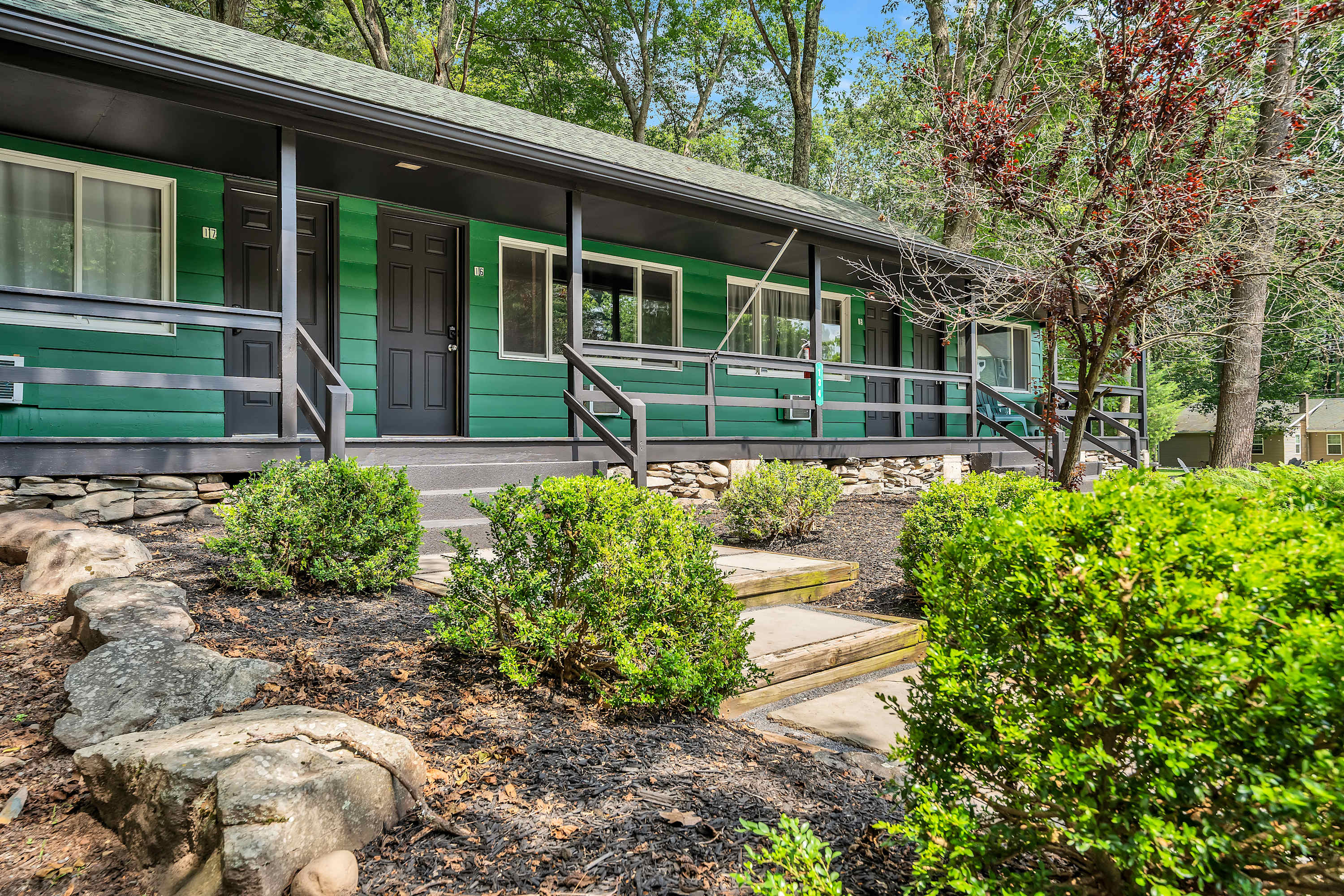 Modern Pocono Retreat | Firepits