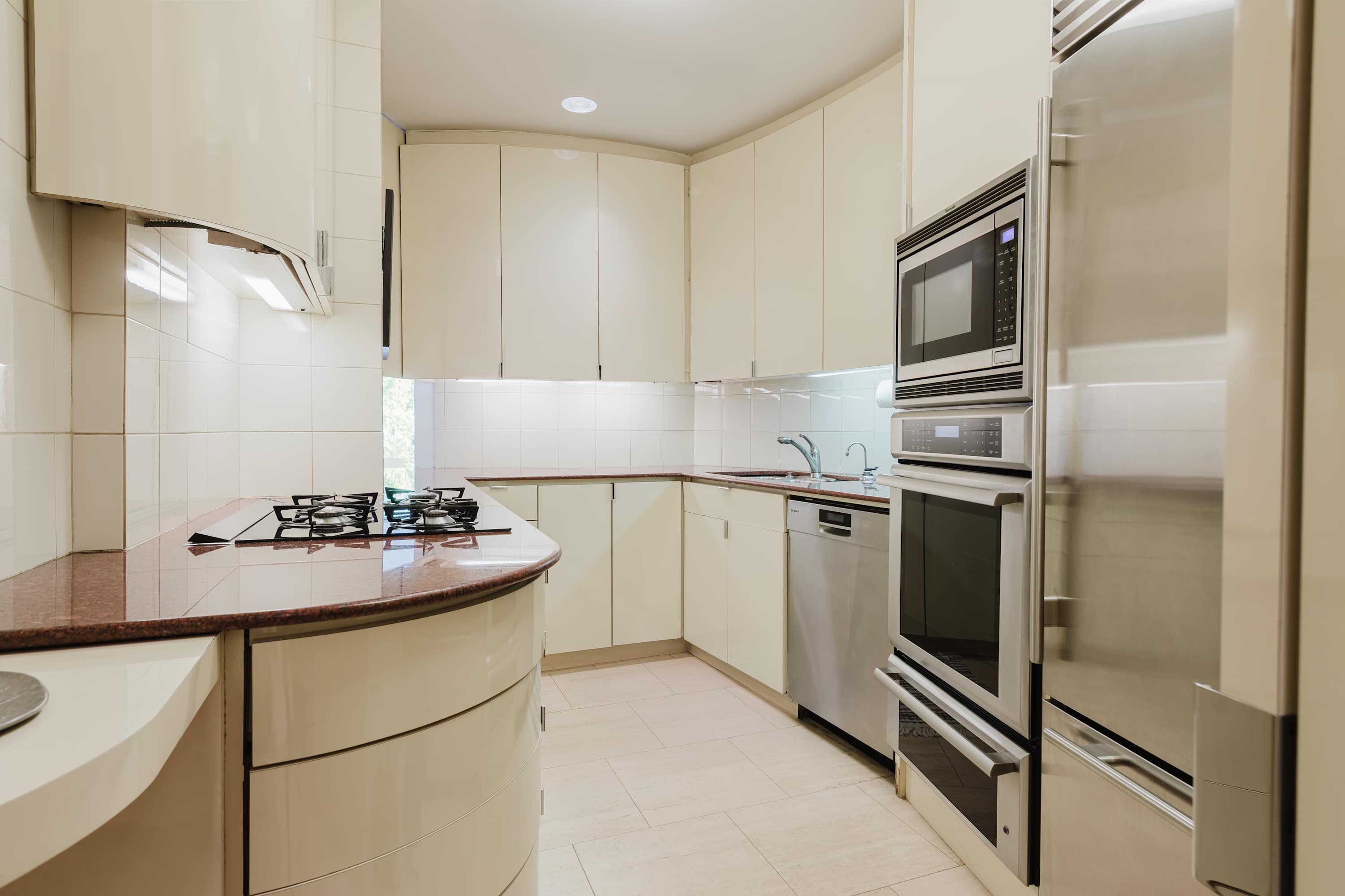 The Diplomat #1 - Boutique Designer Duplex — photo 16