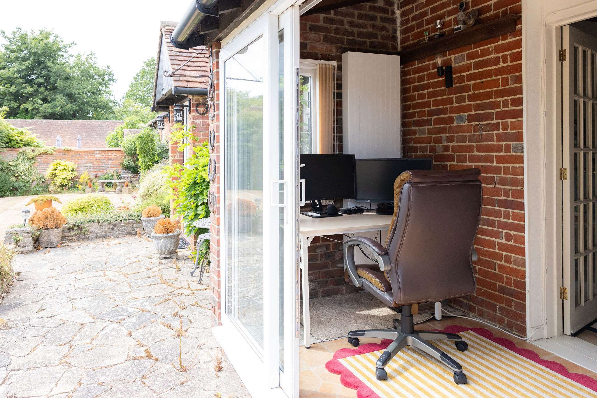 Open the patio doors and catch up on some work to the sound of bird song.