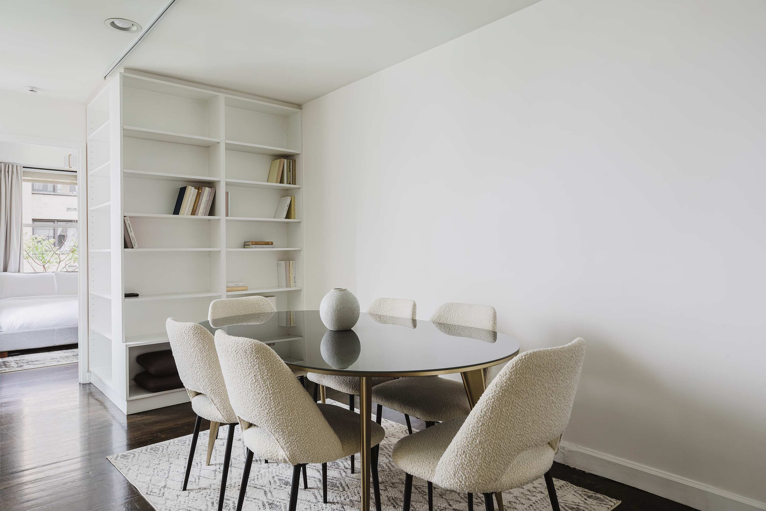 The Diplomat #4 - Boutique Designer Penthouse — photo 5
