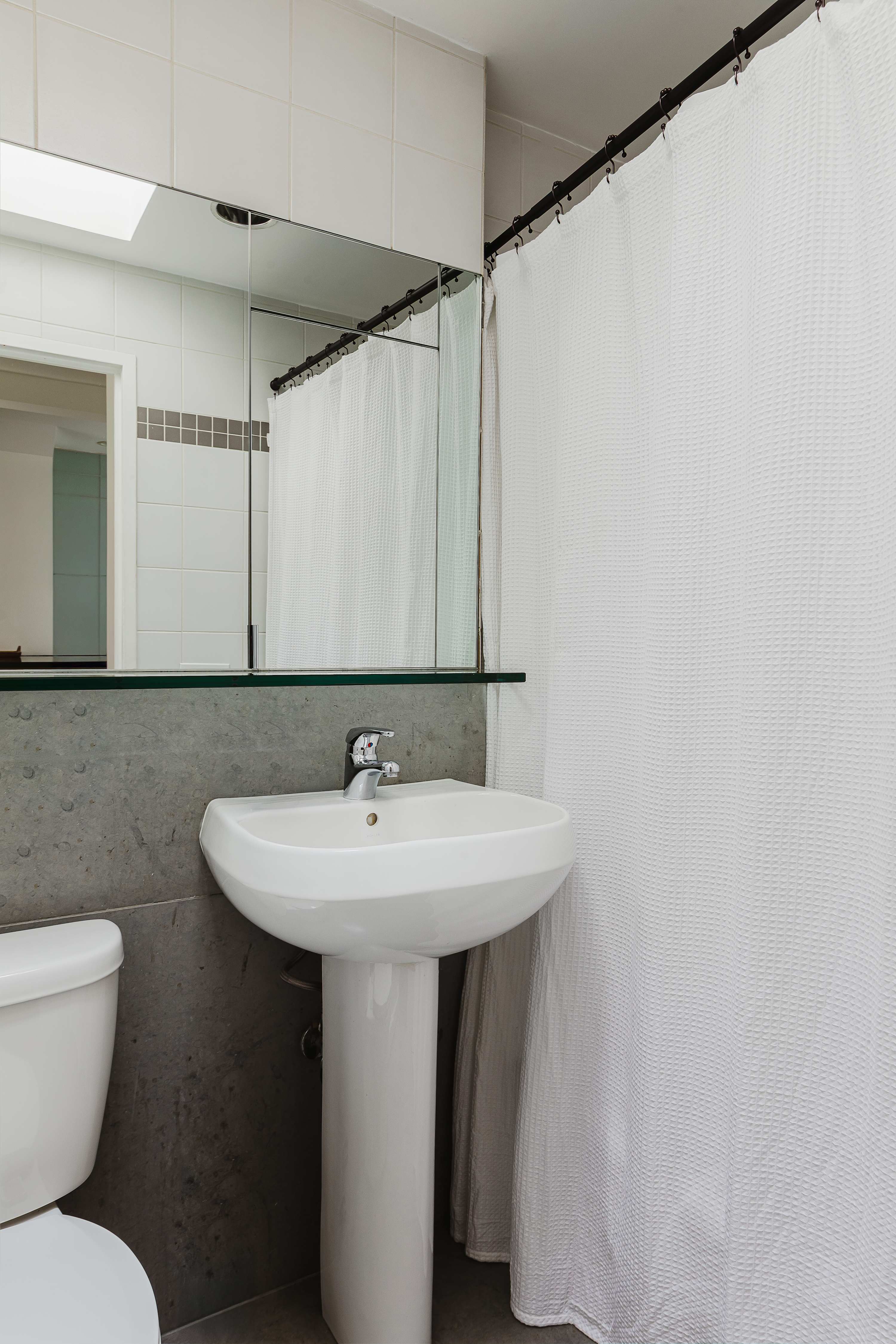 The Diplomat #4 - Boutique Designer Penthouse — photo 22