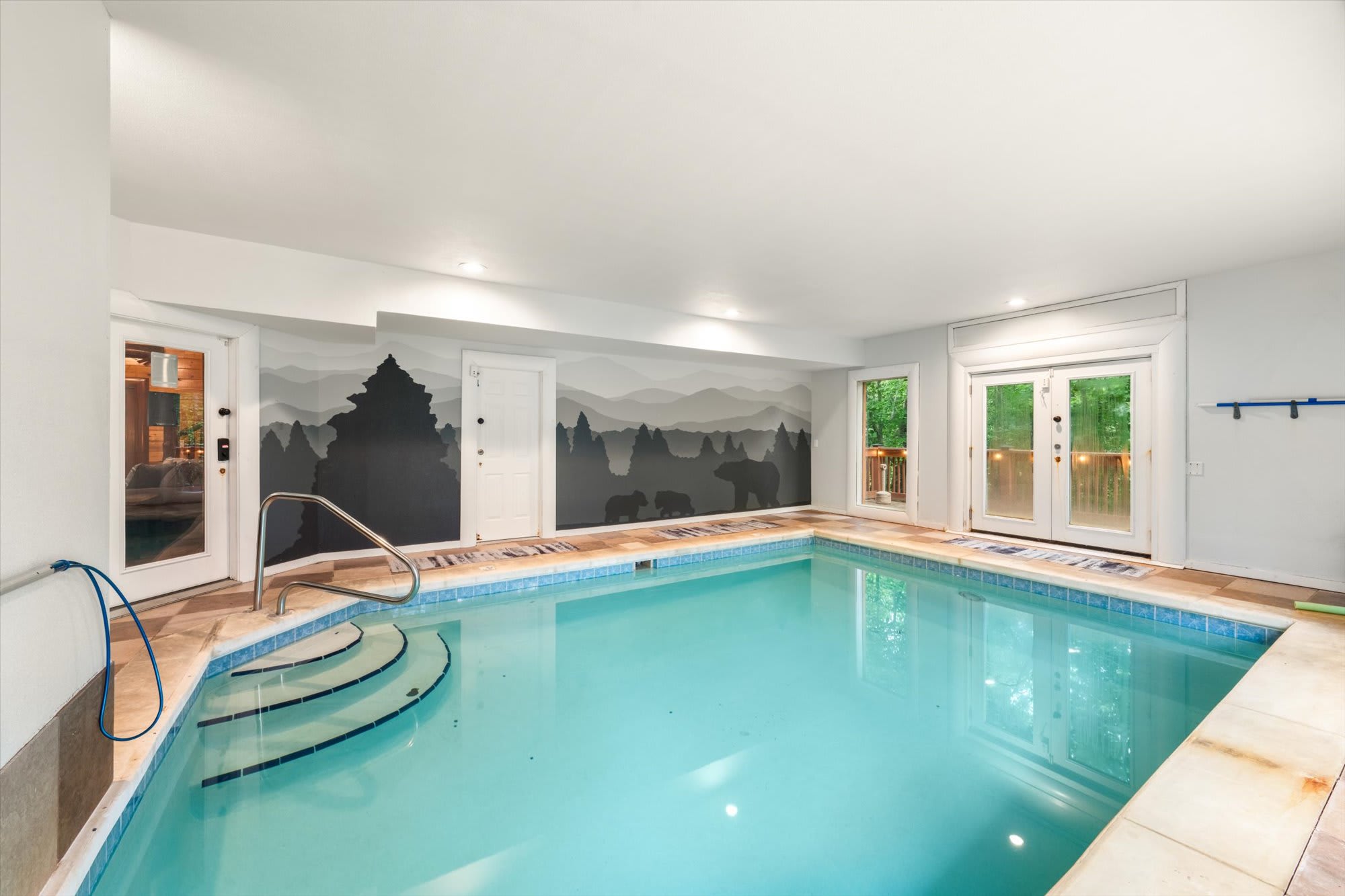 Indoor Heated Pool | Sleeps 18 | Hot Tub | Theatre 2
