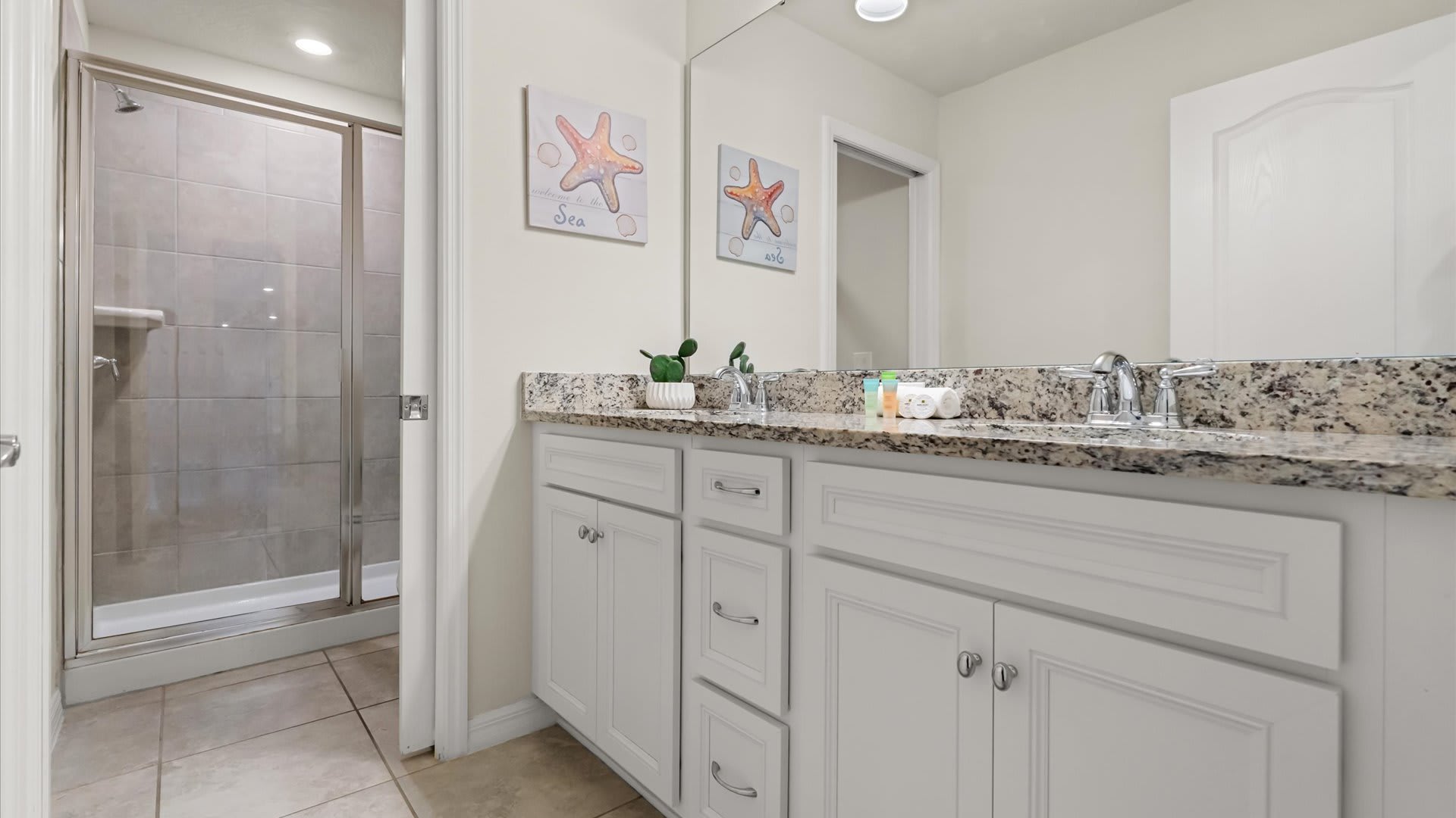 En-suite Bathroom with Spacious Shower and Double Vanity