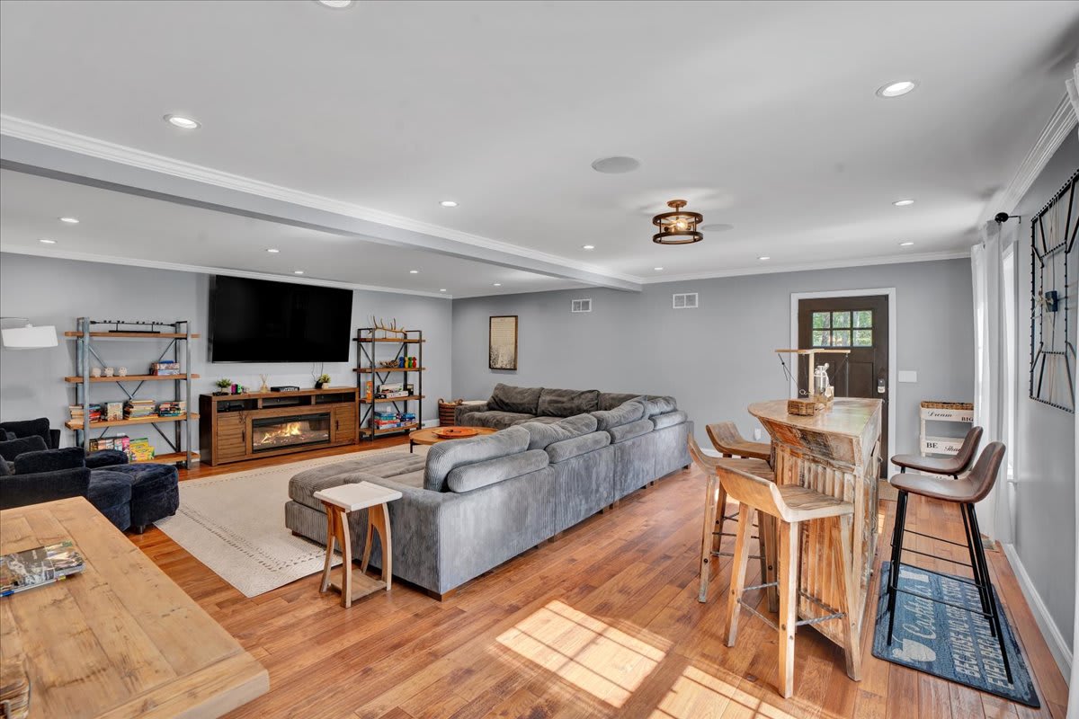 Game Room and Den with Comfortable Seating Area