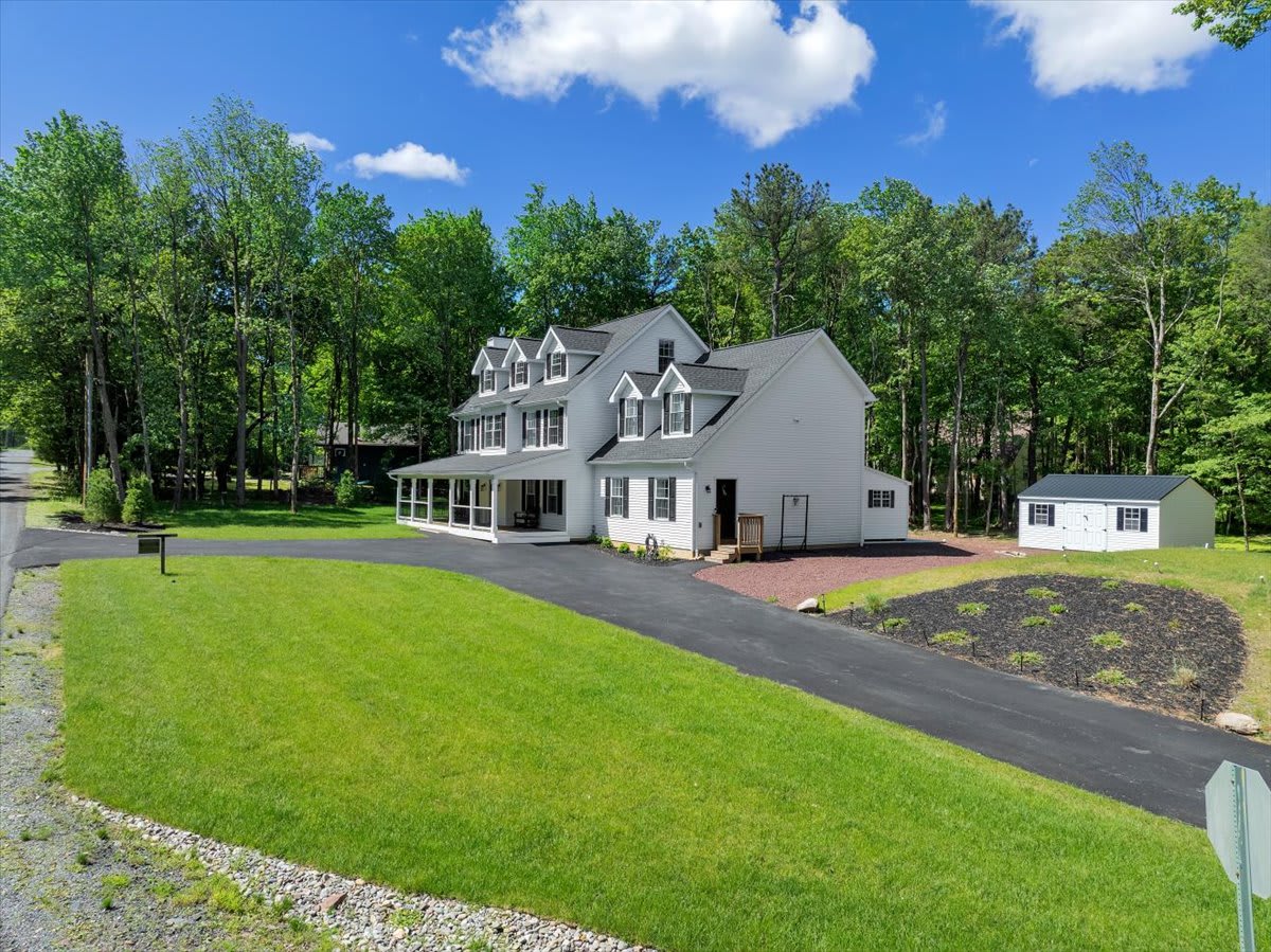 Spacious Backyard with Mature Trees and Privacy