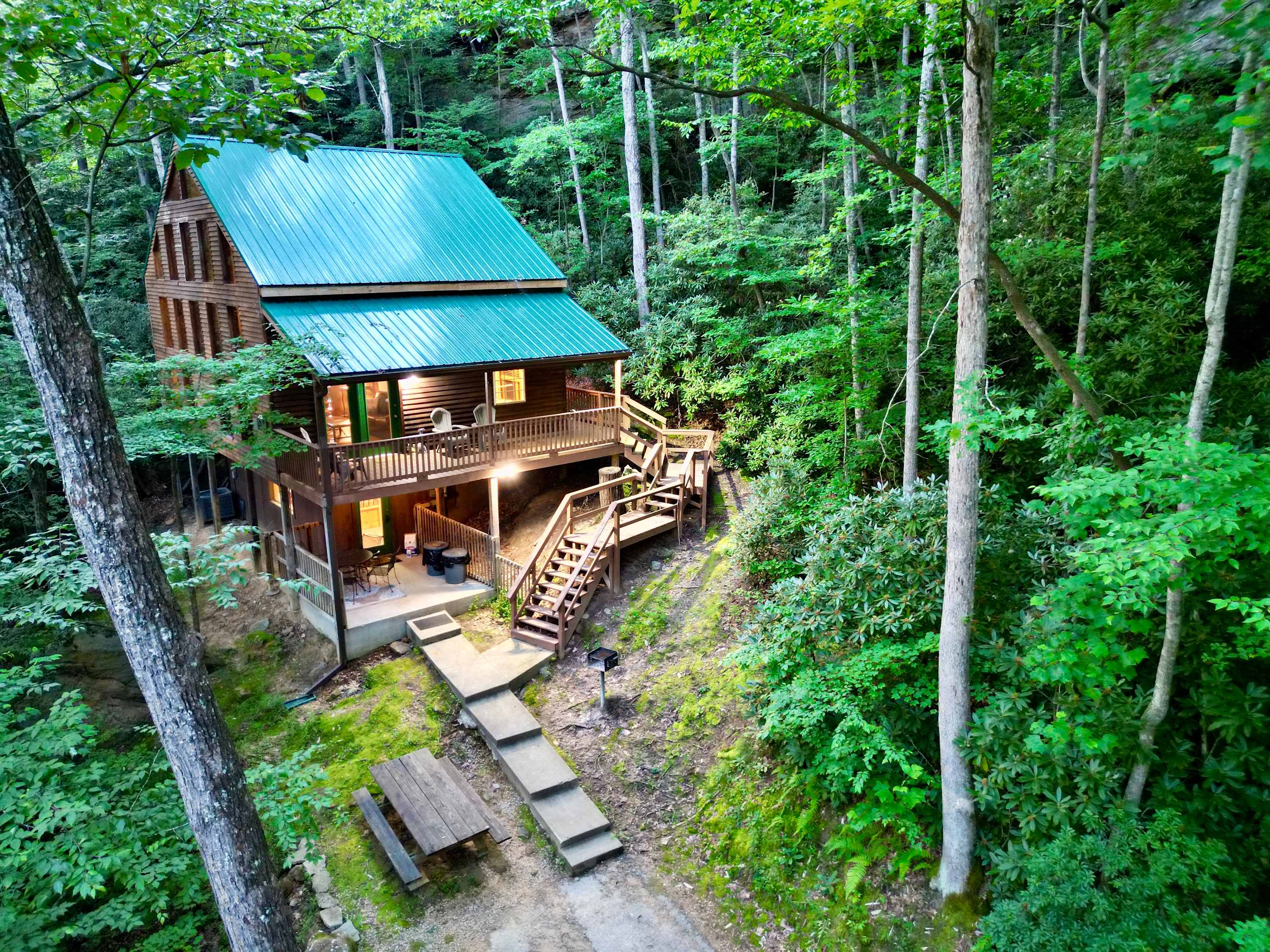 Spacious | Wifi | Arcade| Kids Climbing Wall | RRG | Grants Ripple Cabin Is Located Right at the Slade Exit! — Stanton, KY — vacation rental