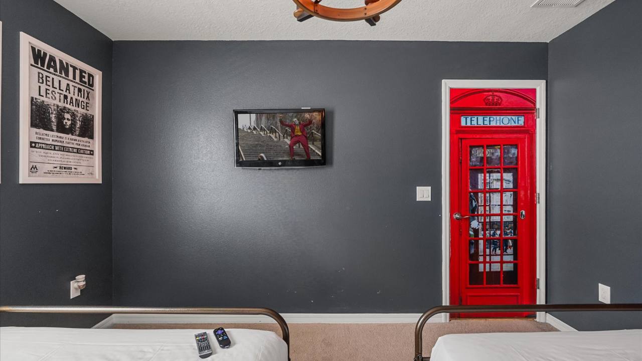 Themed Bedroom with Twin Double Beds