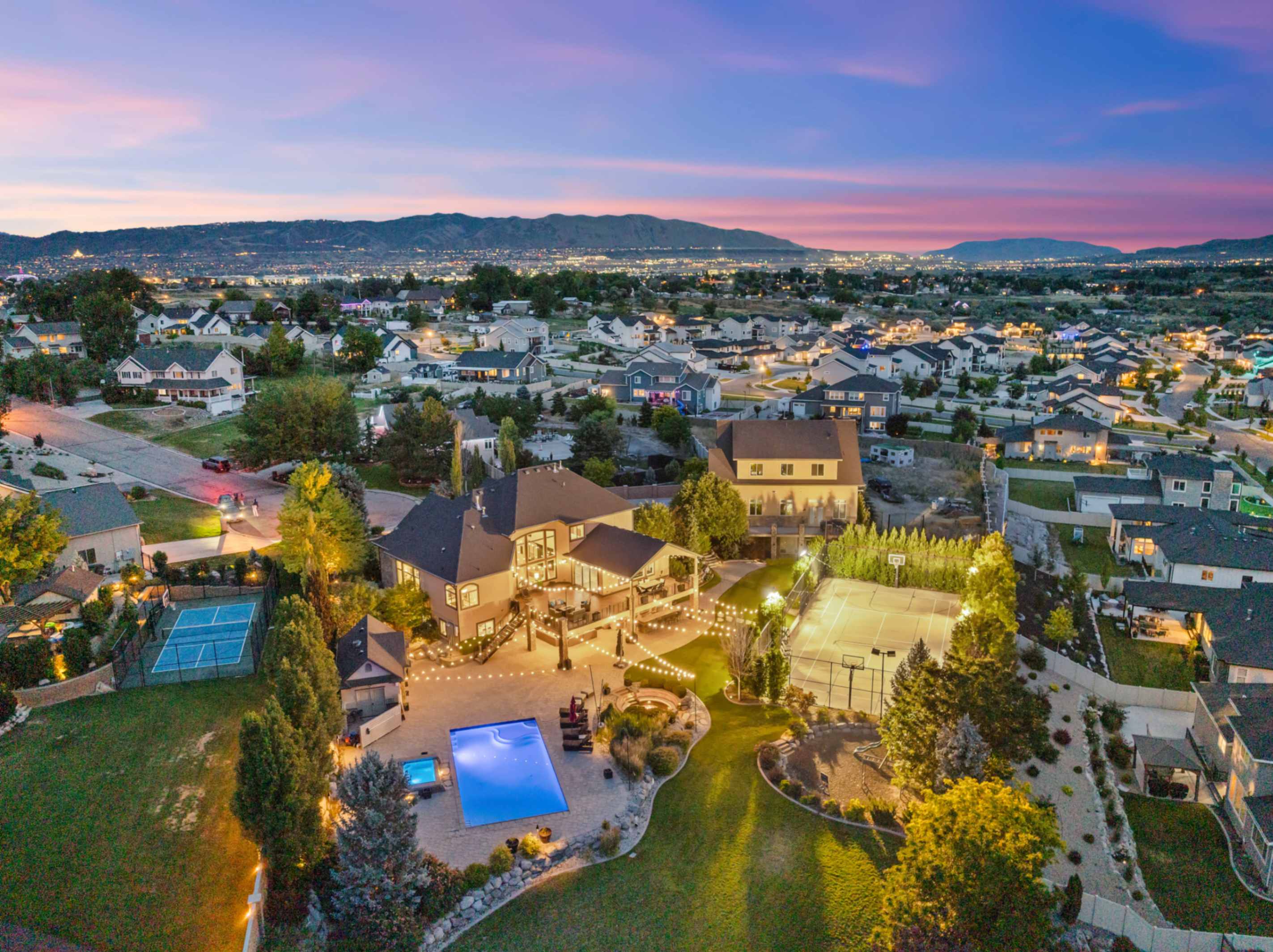 Aerial view of back yard