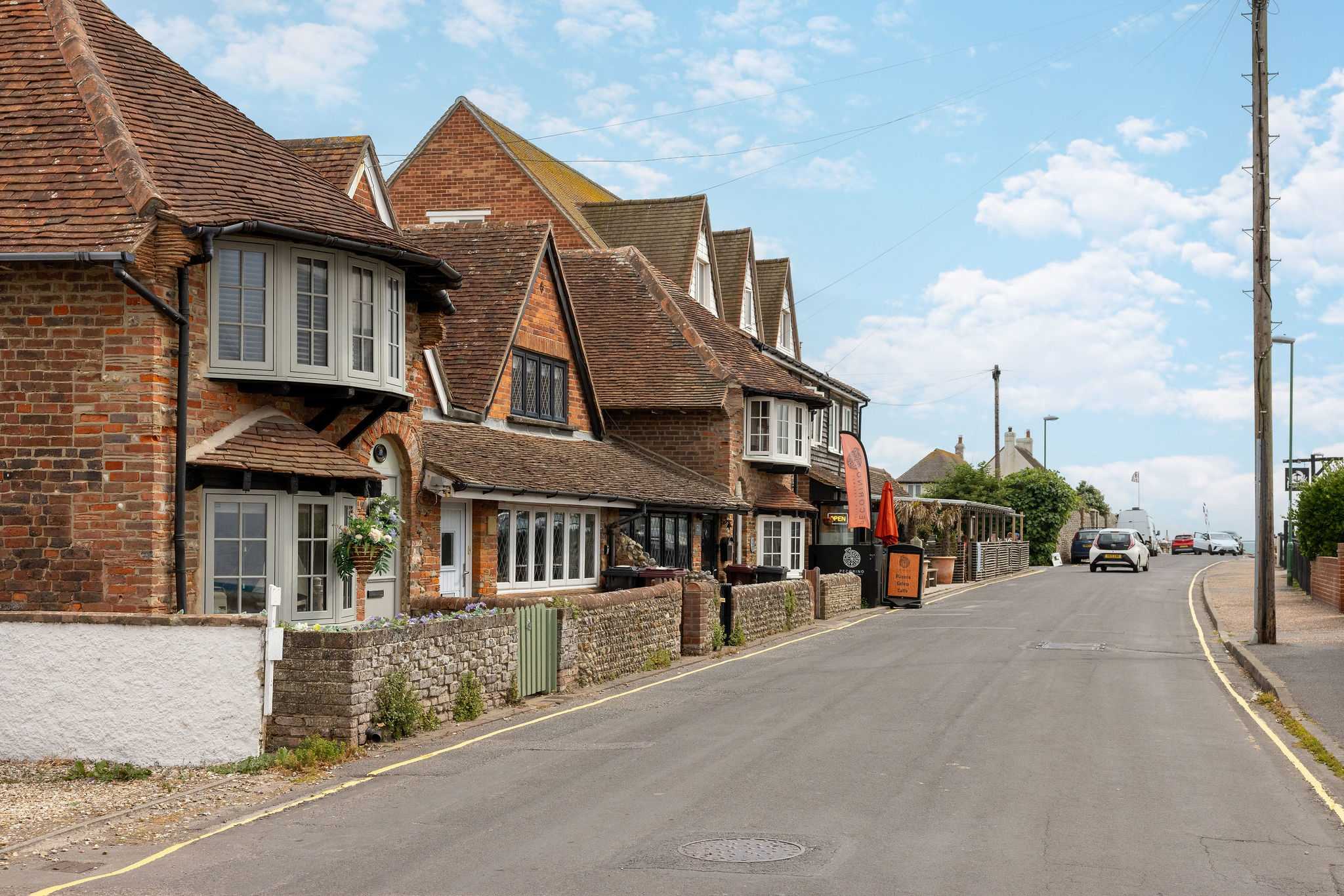 The cottage is a stones throw away from the seaside.
