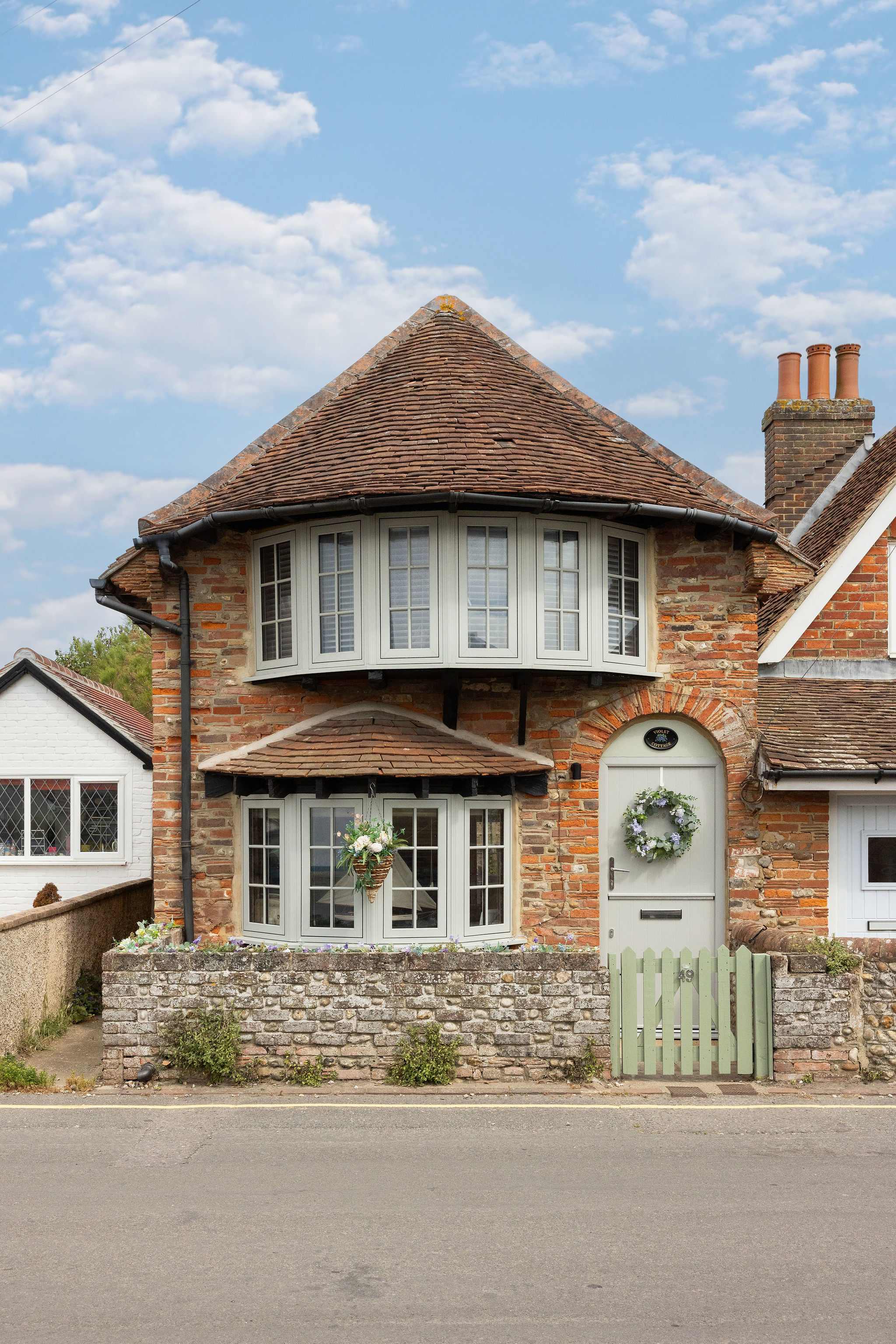 Welcome to Violet Cottage, a cottage nestled in the heart of East Wittering.