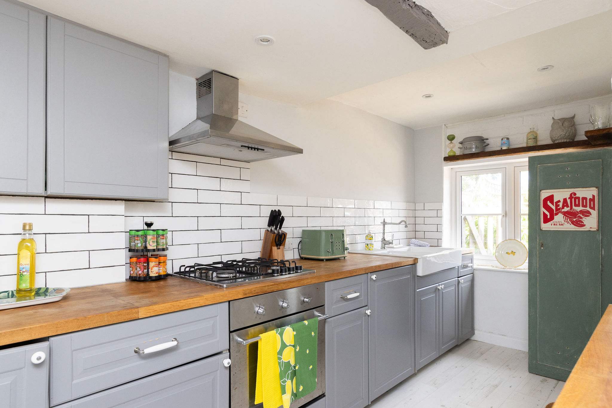 Our fully equipped kitchen features modern amenities and has everything you need.