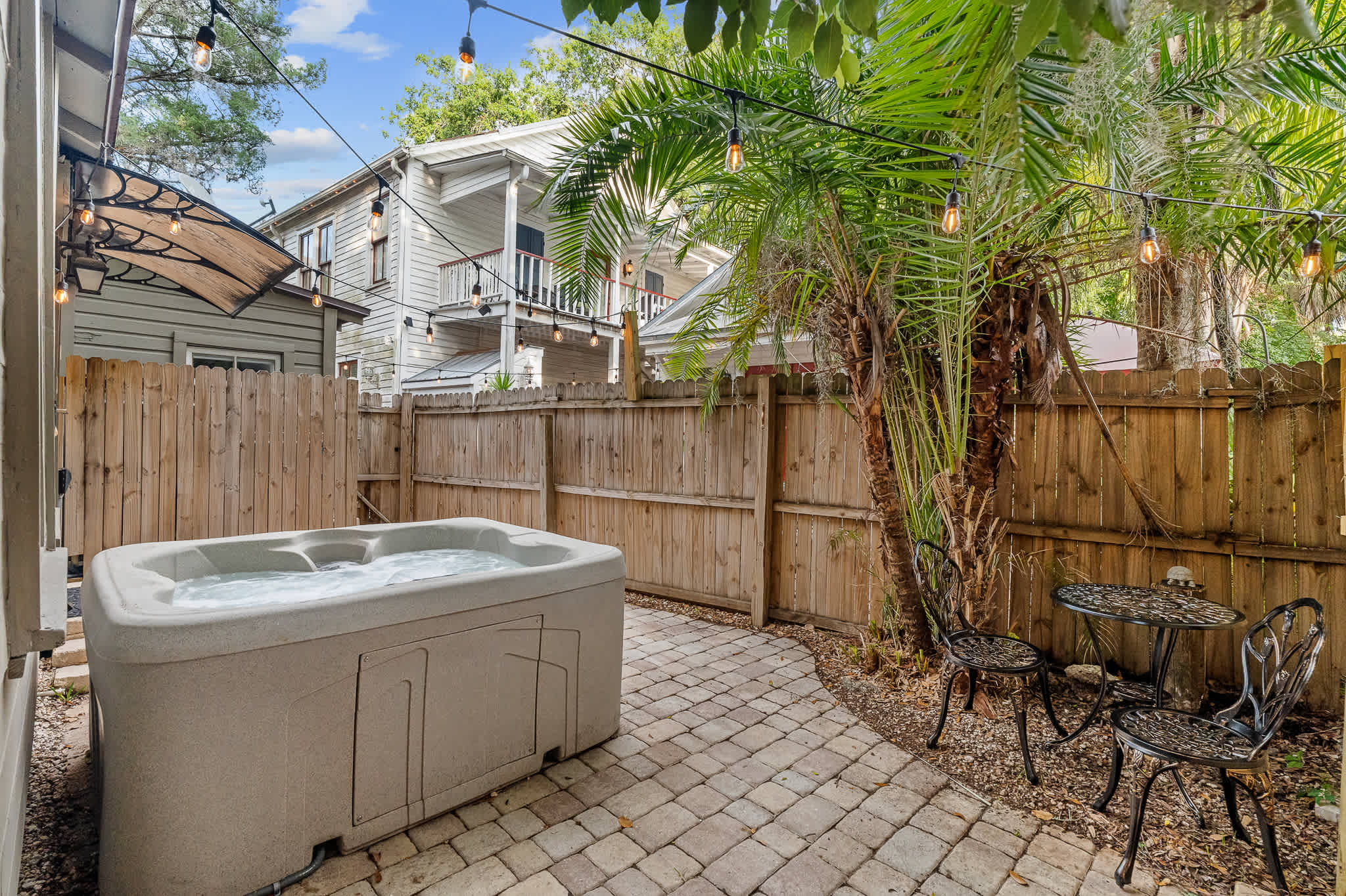 Courtyard Flat l City Center l Hot Tub — St. Augustine, FL — vacation rental