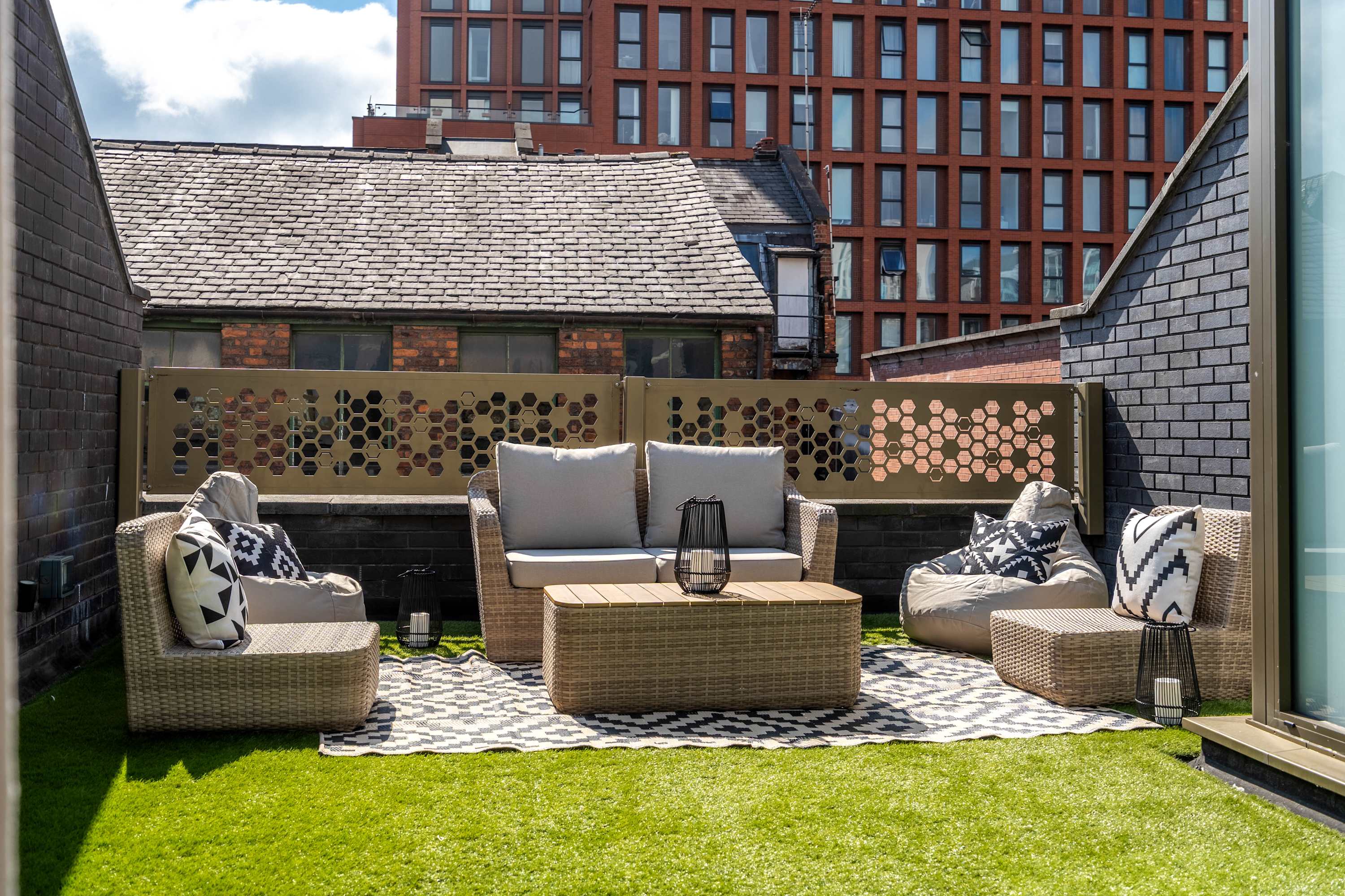 Luxury Townhouse I Private Roof Terrace I Sleeps10 - Picture 11