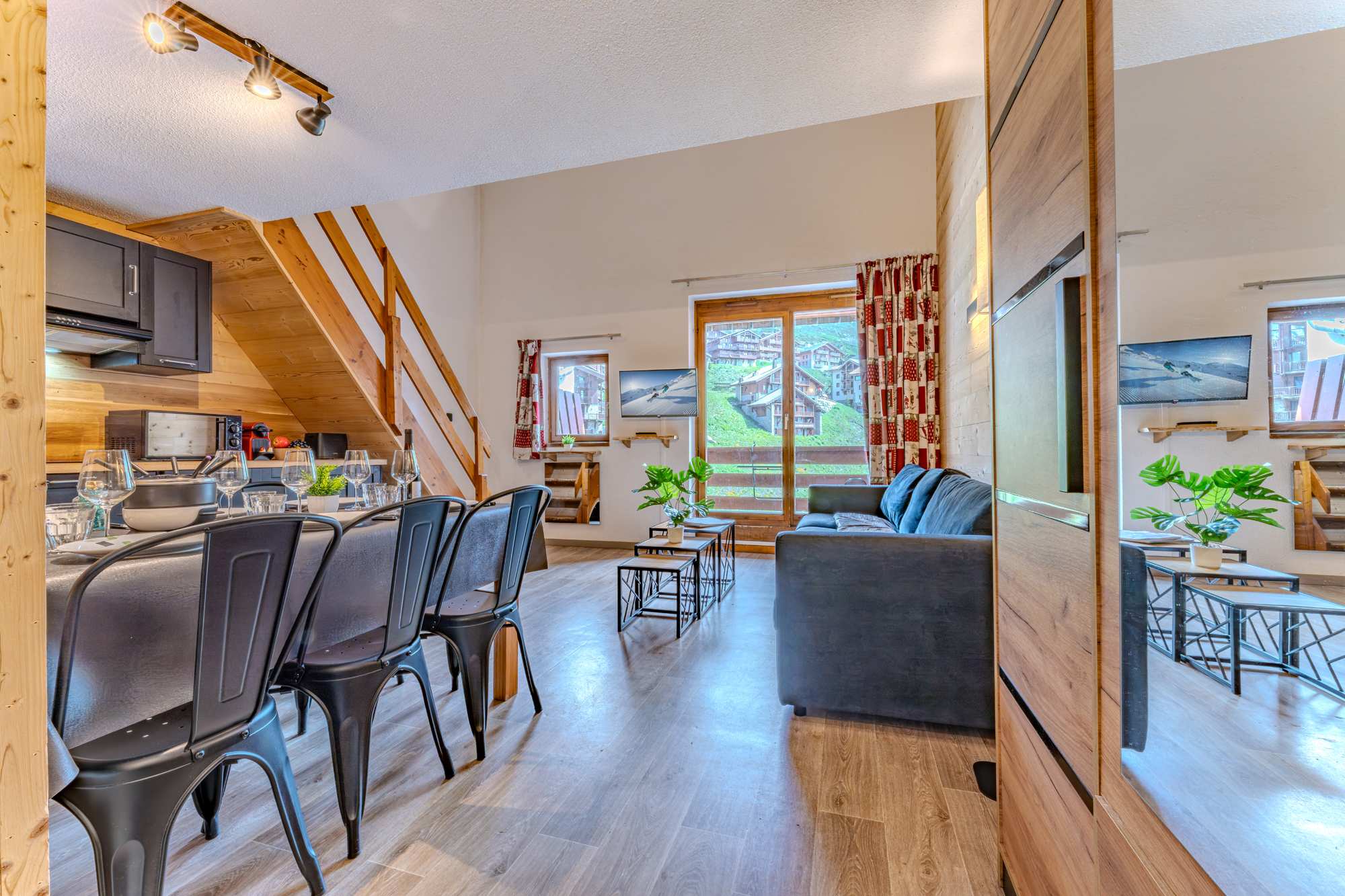 Ski-In/Out with Panoramic Views — Val Thorens, Auvergne-Rhône-Alpes — vacation rental