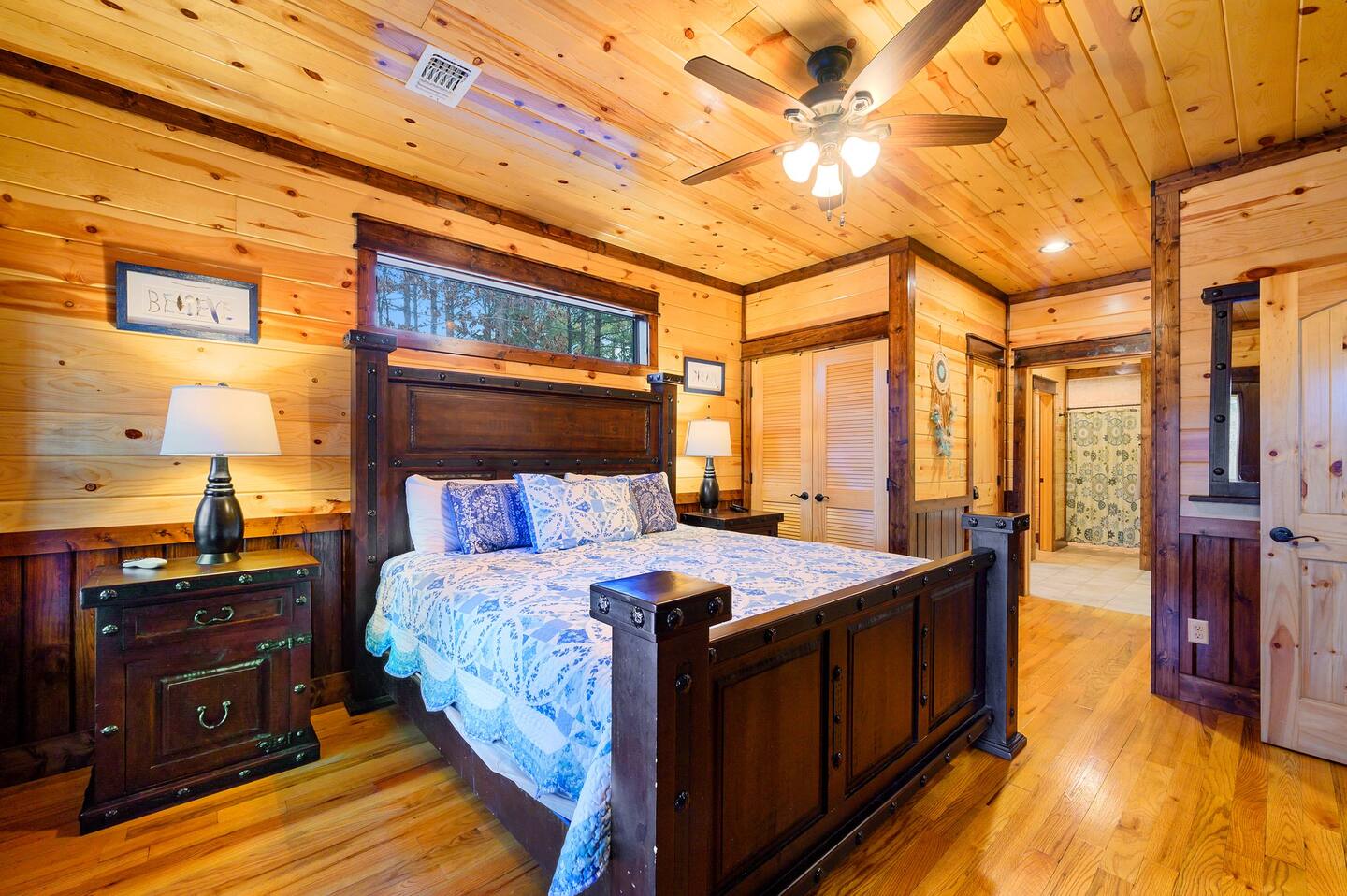 The Great Escape! 4BR w Game Room - Hot Tub - Sleeps 12