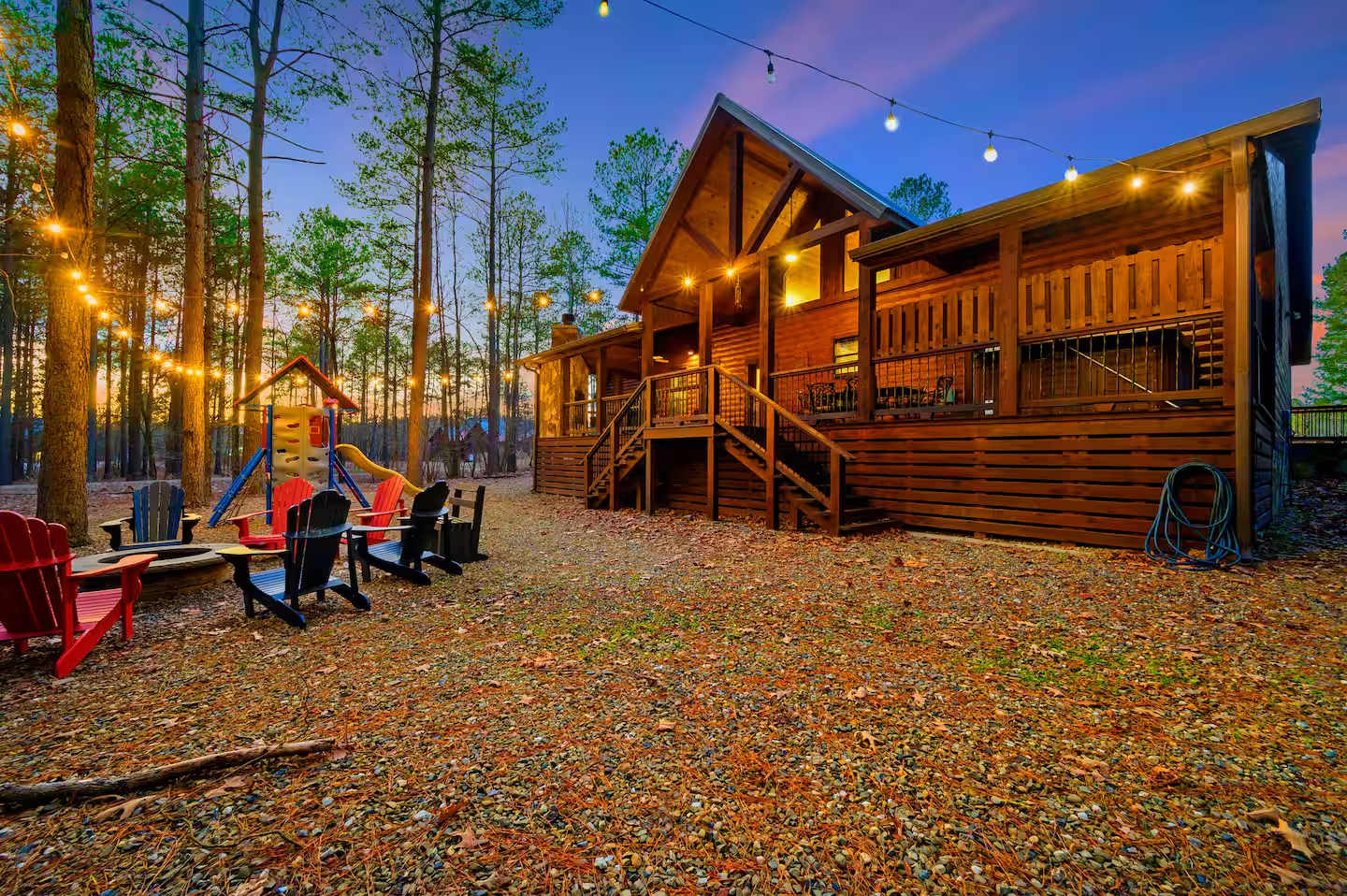 The Great Escape! 4BR w Game Room - Hot Tub - Sleeps 12