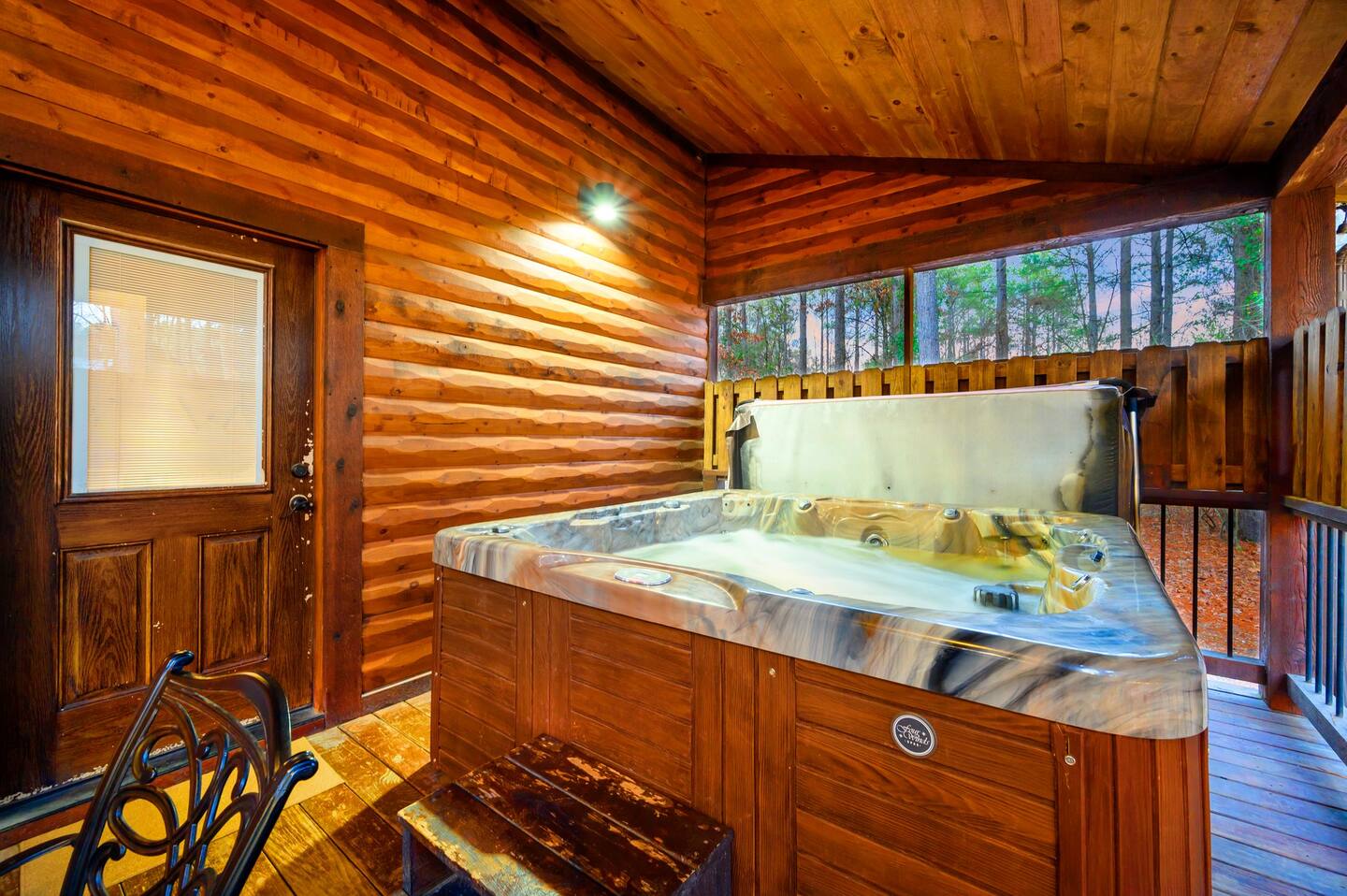 The Great Escape! 4BR w Game Room - Hot Tub - Sleeps 12