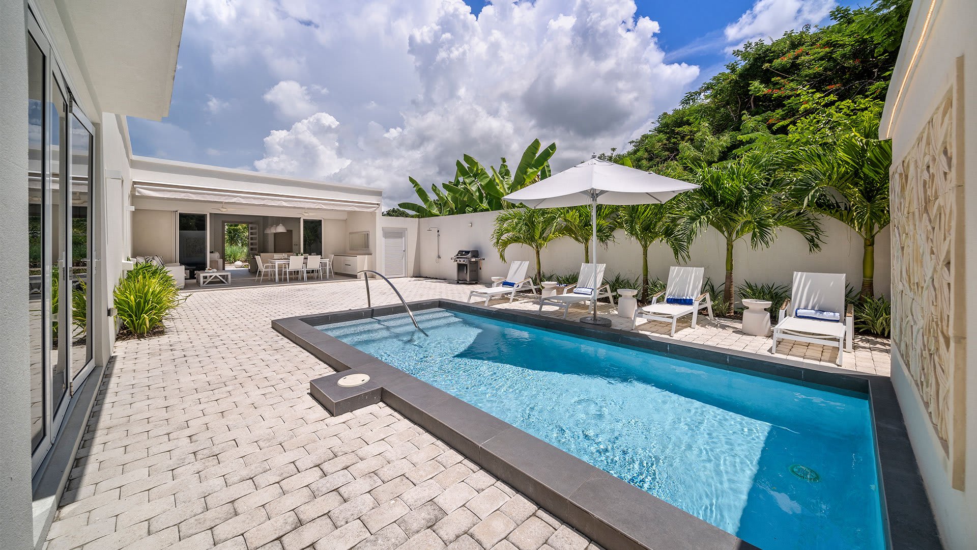 Porters Place 18 (4 bedroom) — Saint James, Saint James — vacation rental