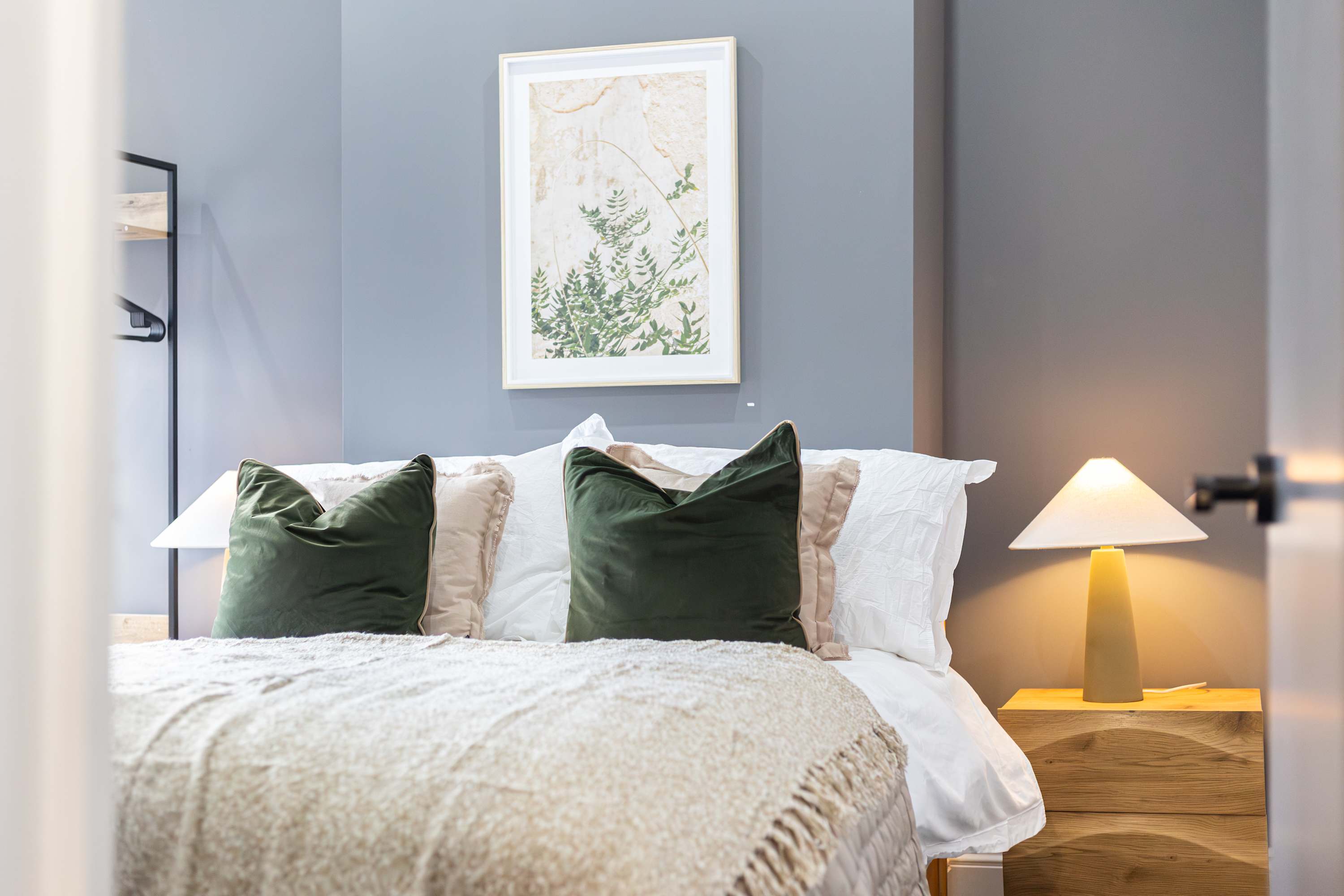 Sleeps 14 The Old Trafford Zen by Genesis Living in Stamford Street 22 M16 9JQ - Property image 32 - VivreStays