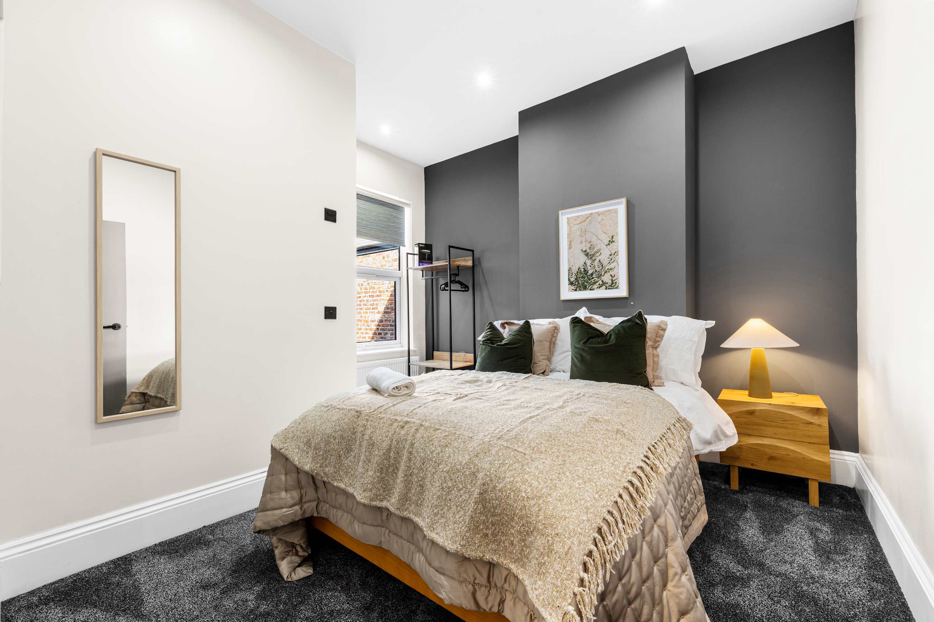 Sleeps 14 The Old Trafford Zen by Genesis Living in Stamford Street 22 M16 9JQ - Property image 40 - VivreStays