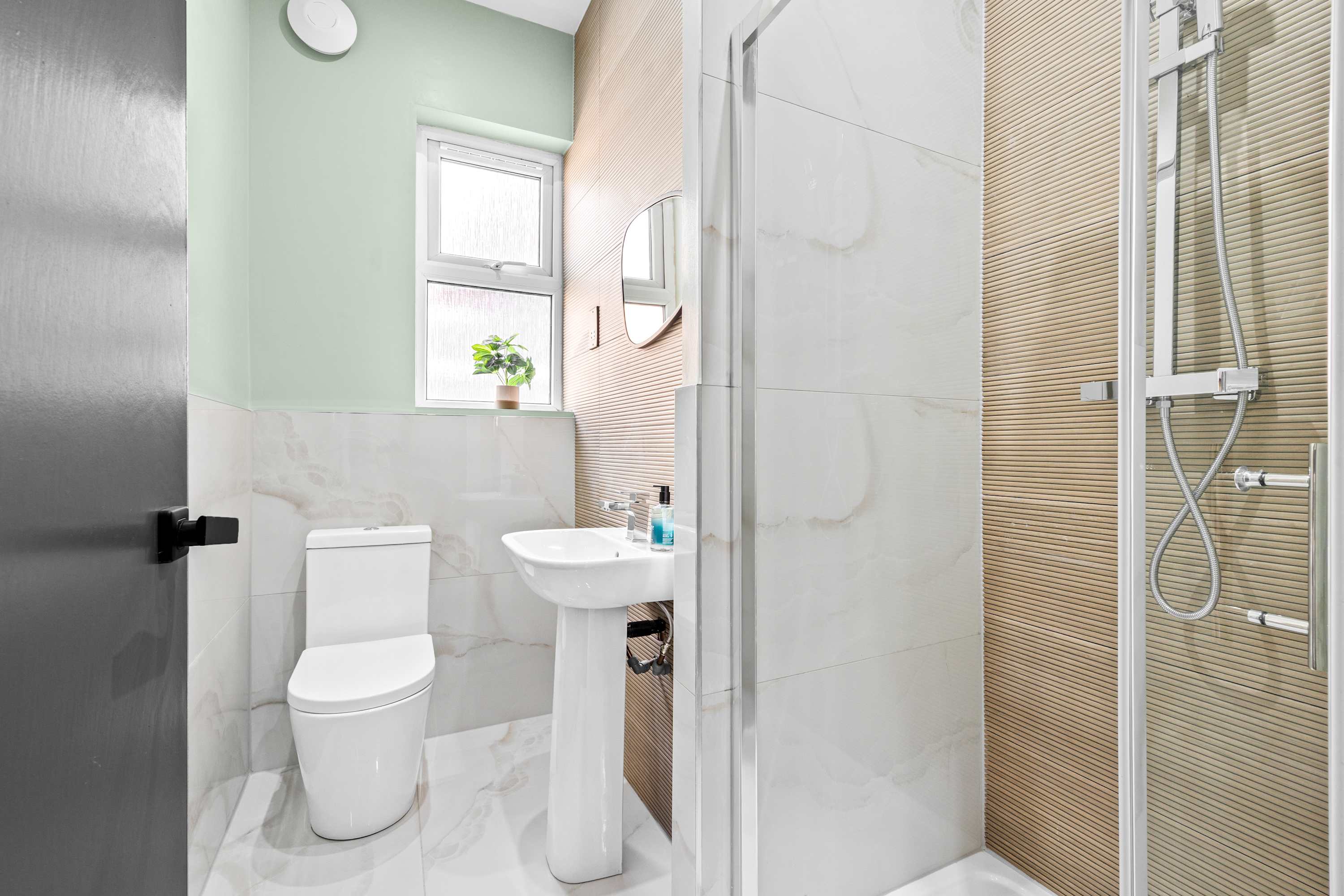 Sleeps 14 The Old Trafford Zen by Genesis Living in Stamford Street 22 M16 9JQ - Property image 46 - VivreStays