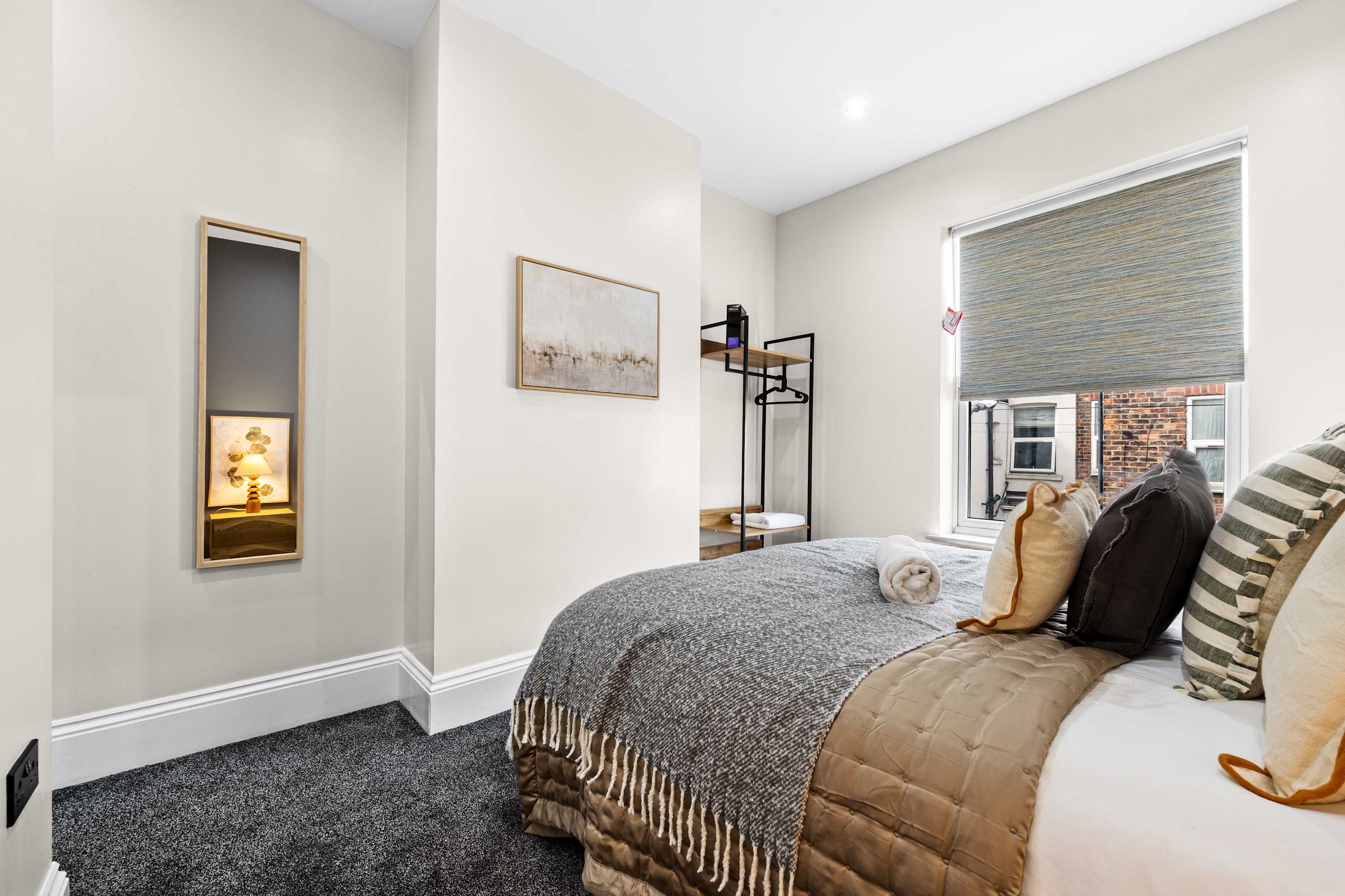 Sleeps 14 The Old Trafford Zen by Genesis Living in Stamford Street 22 M16 9JQ - Property image 51 - VivreStays