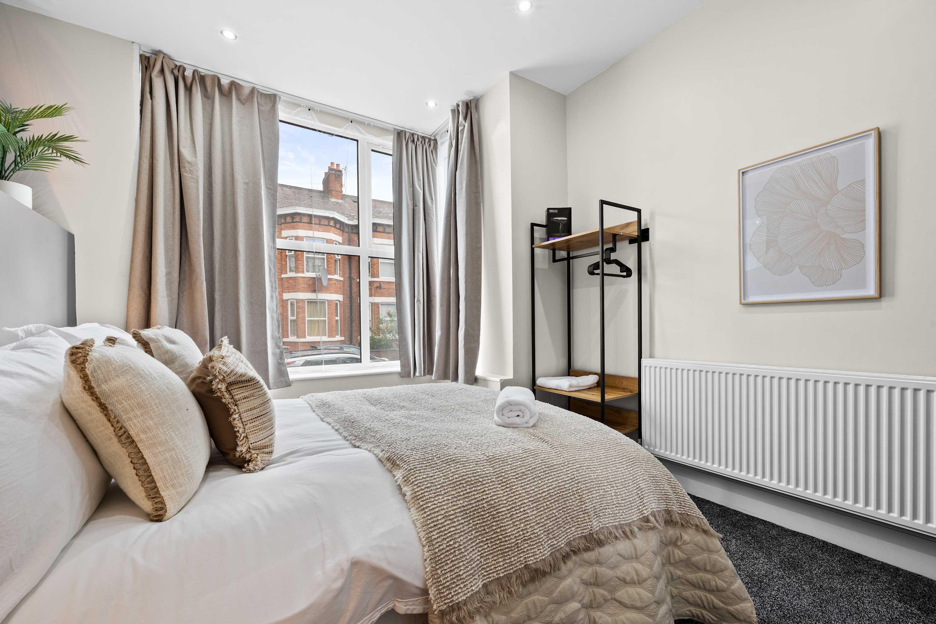 Sleeps 14 The Old Trafford Zen by Genesis Living in Stamford Street 22 M16 9JQ - Property image 68 - VivreStays