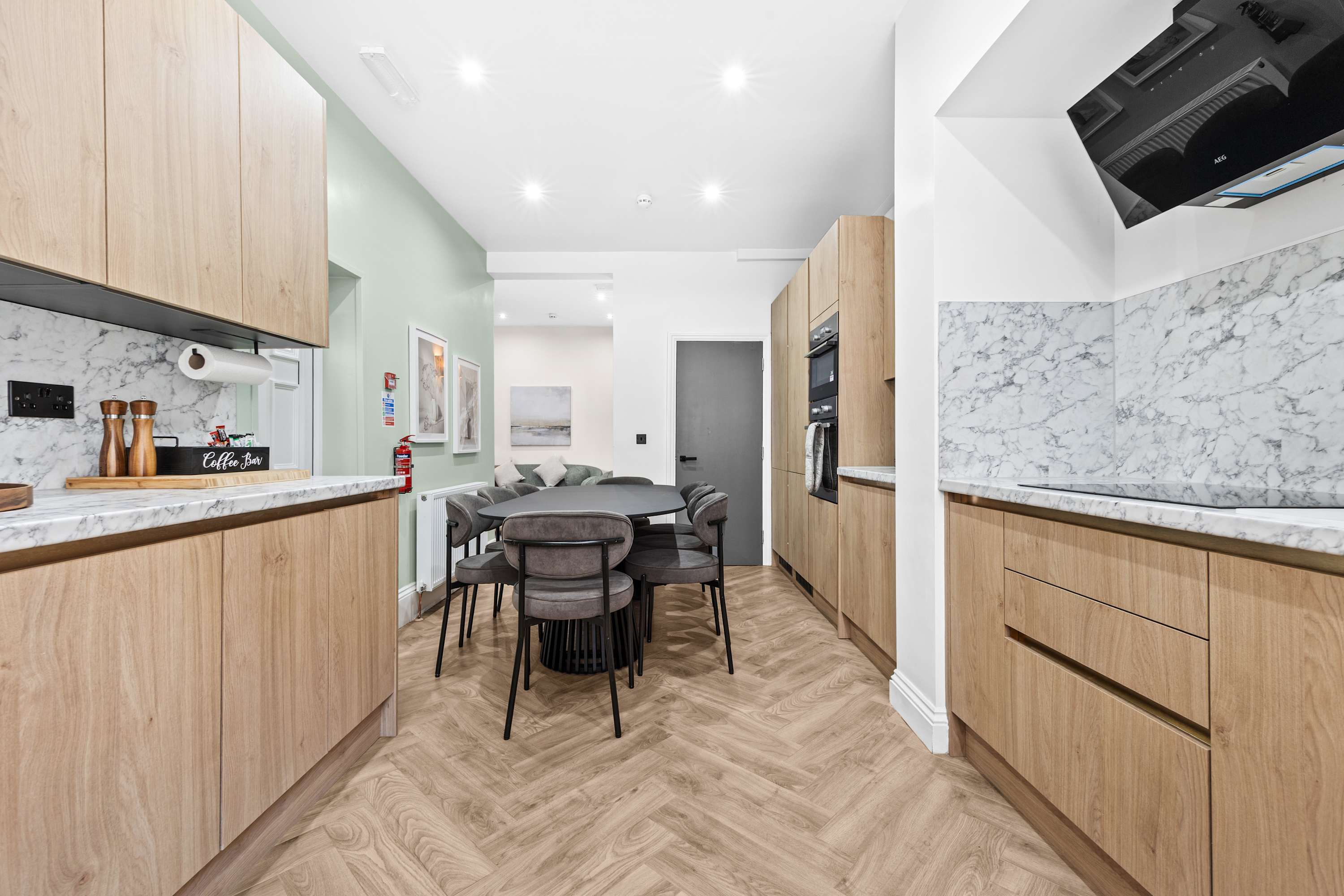 Sleeps 14 The Old Trafford Zen by Genesis Living in Stamford Street 22 M16 9JQ - Property image 73 - VivreStays